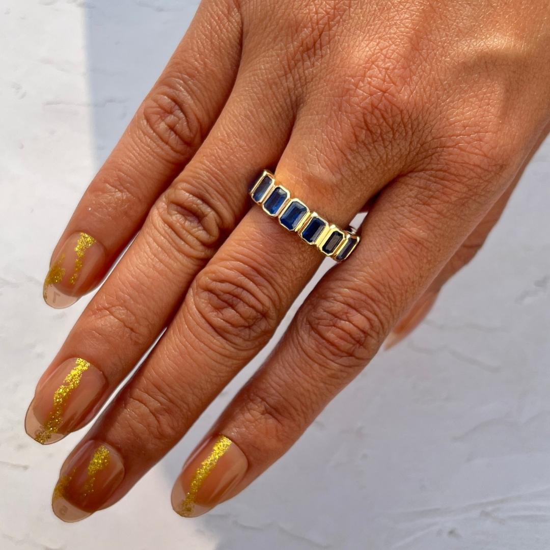 For Sale:  14K Yellow Gold Mounted 5.11 ct Blue Sapphire Eternity Band Ring Stacking Ring 6