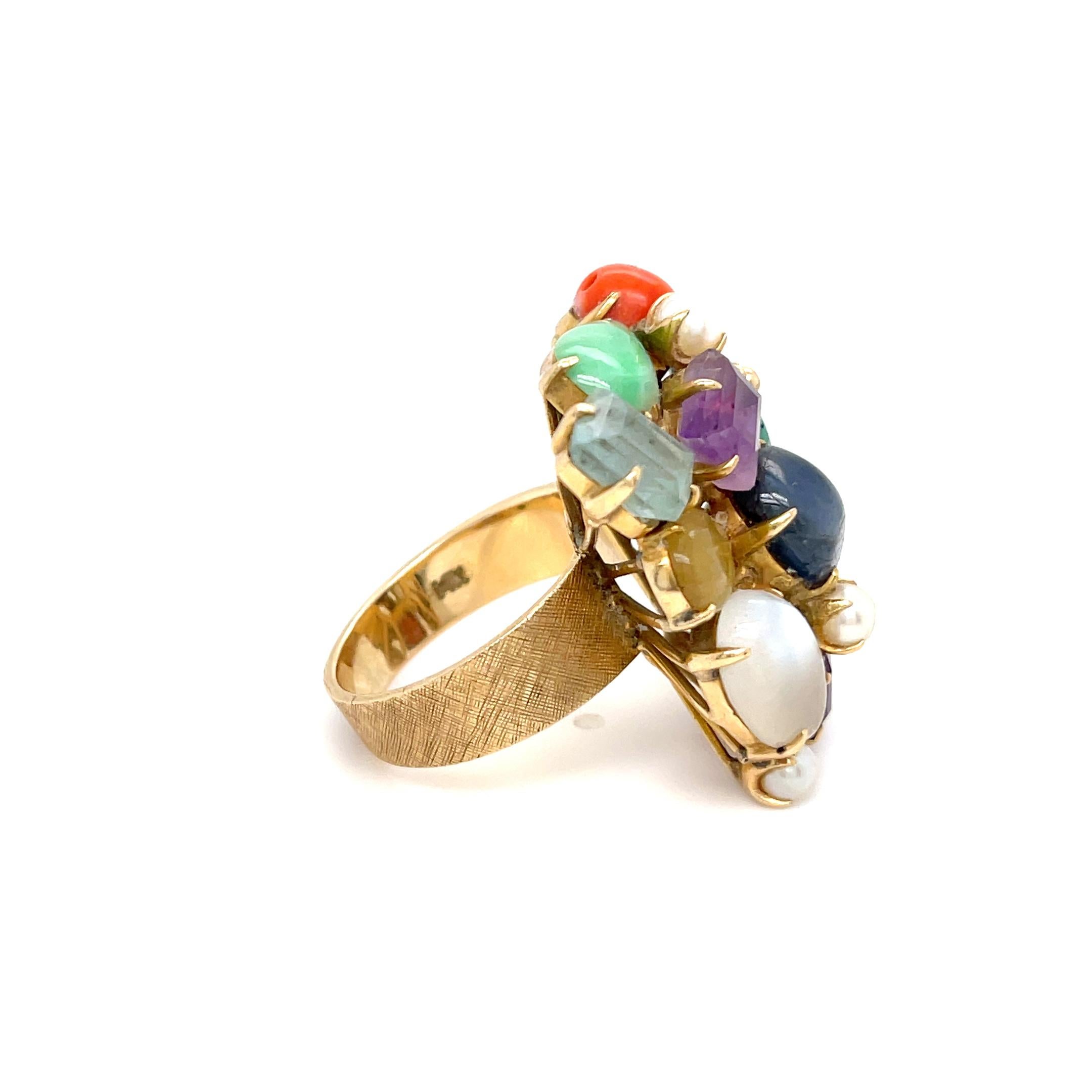Bellissimo anello con più pietre
Opale, ametista, turchese, corallo, giada, zaffiro, perla coltivata, granato, pietra di luna e quarzo.
Incastonato in oro giallo 14k
Peso lordo: 12,9 grammi
Misura dell'anello: 7-1/4
Larghezza della banda: 4,5