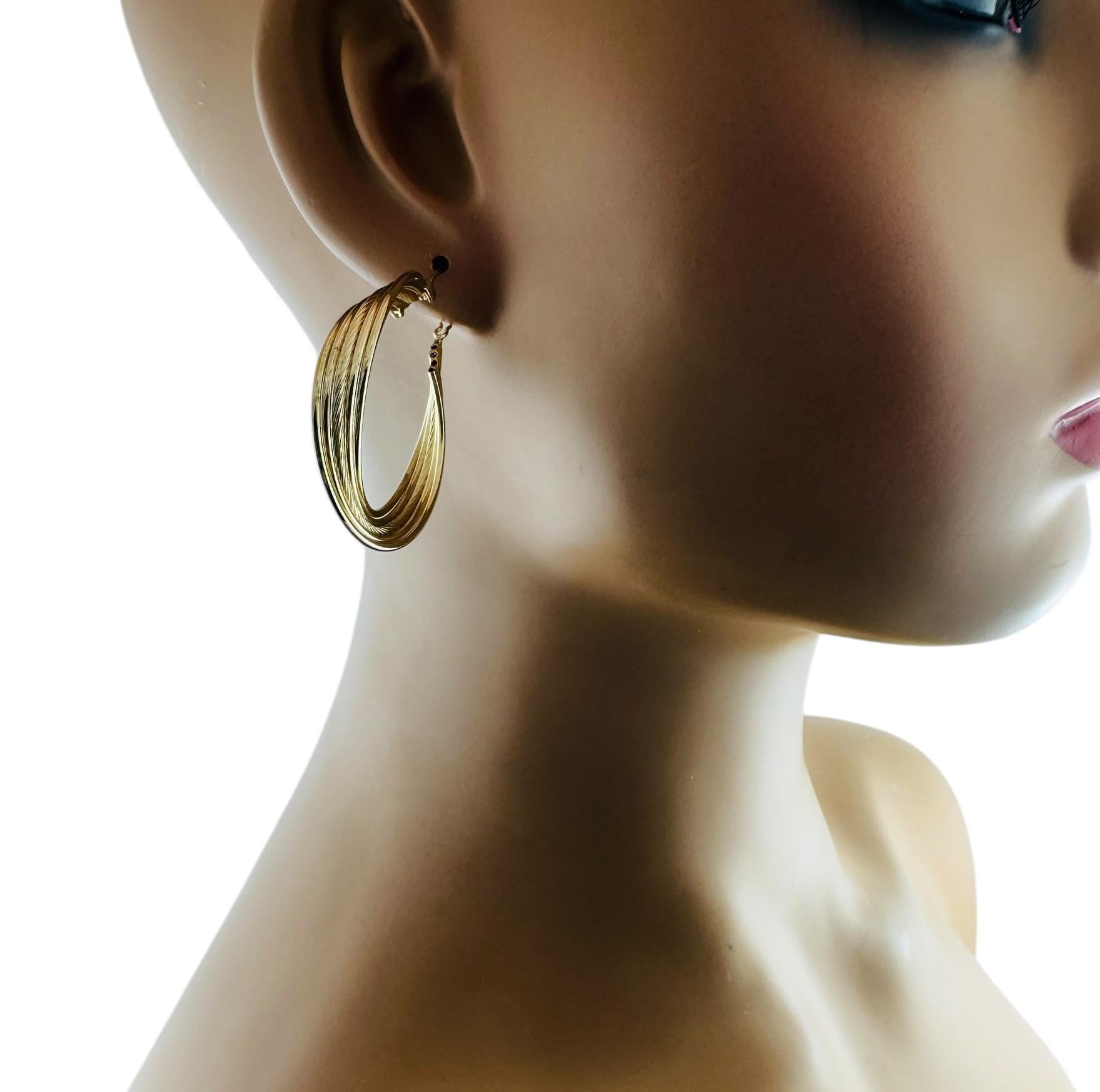 14K Yellow Gold Multi Hoop Large Earrings #20675 For Sale 2