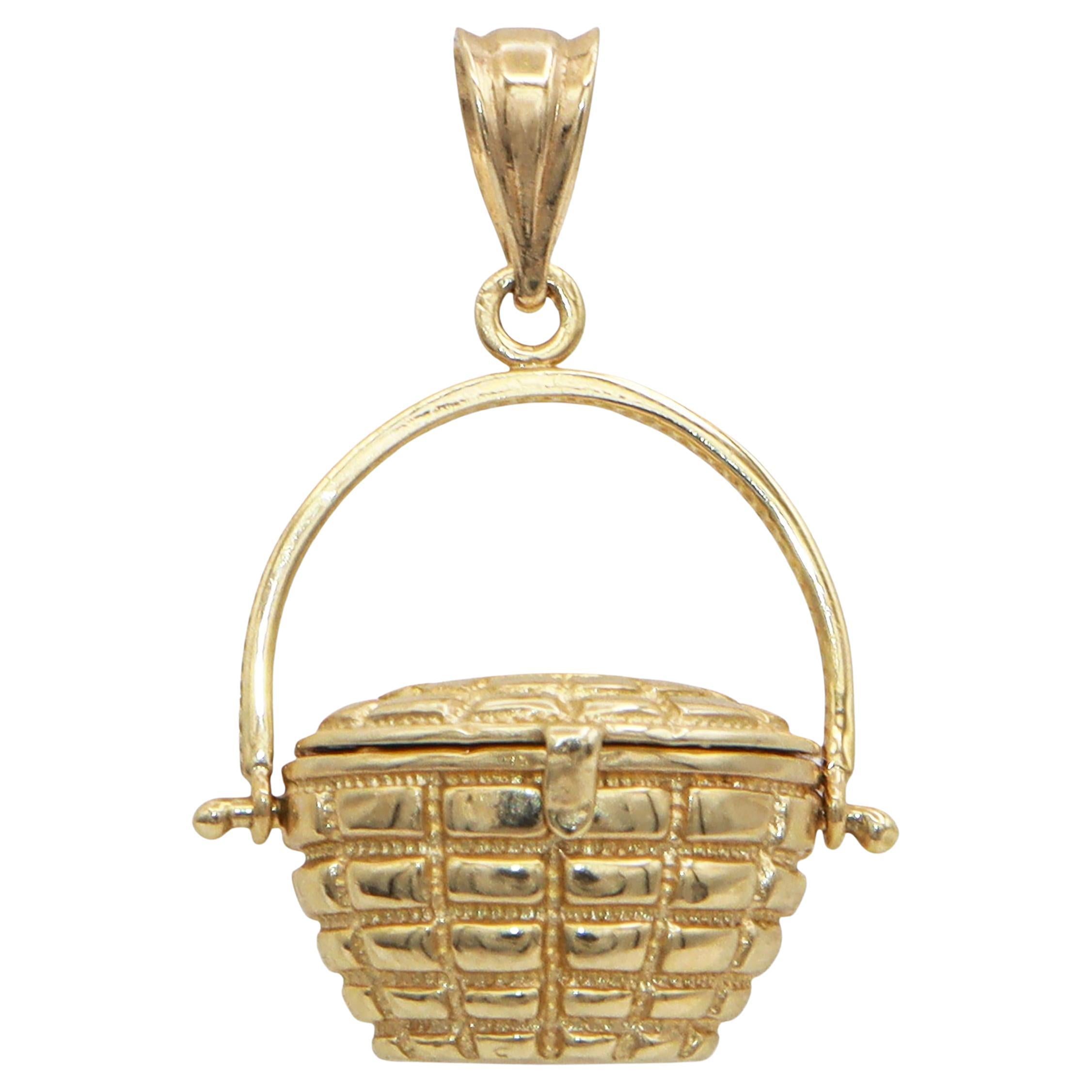 14K Yellow Gold Nantucket Basket Charm Pendant im Angebot