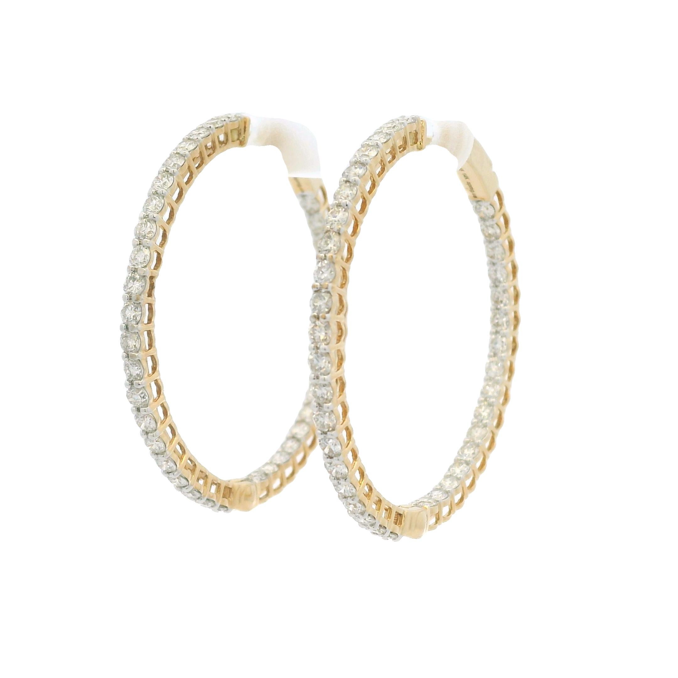 Taille ronde Boucles d'oreilles en or jaune 14k avec diamant naturel de 2,35 carats et de l'intérieur vers l'extérieur en vente