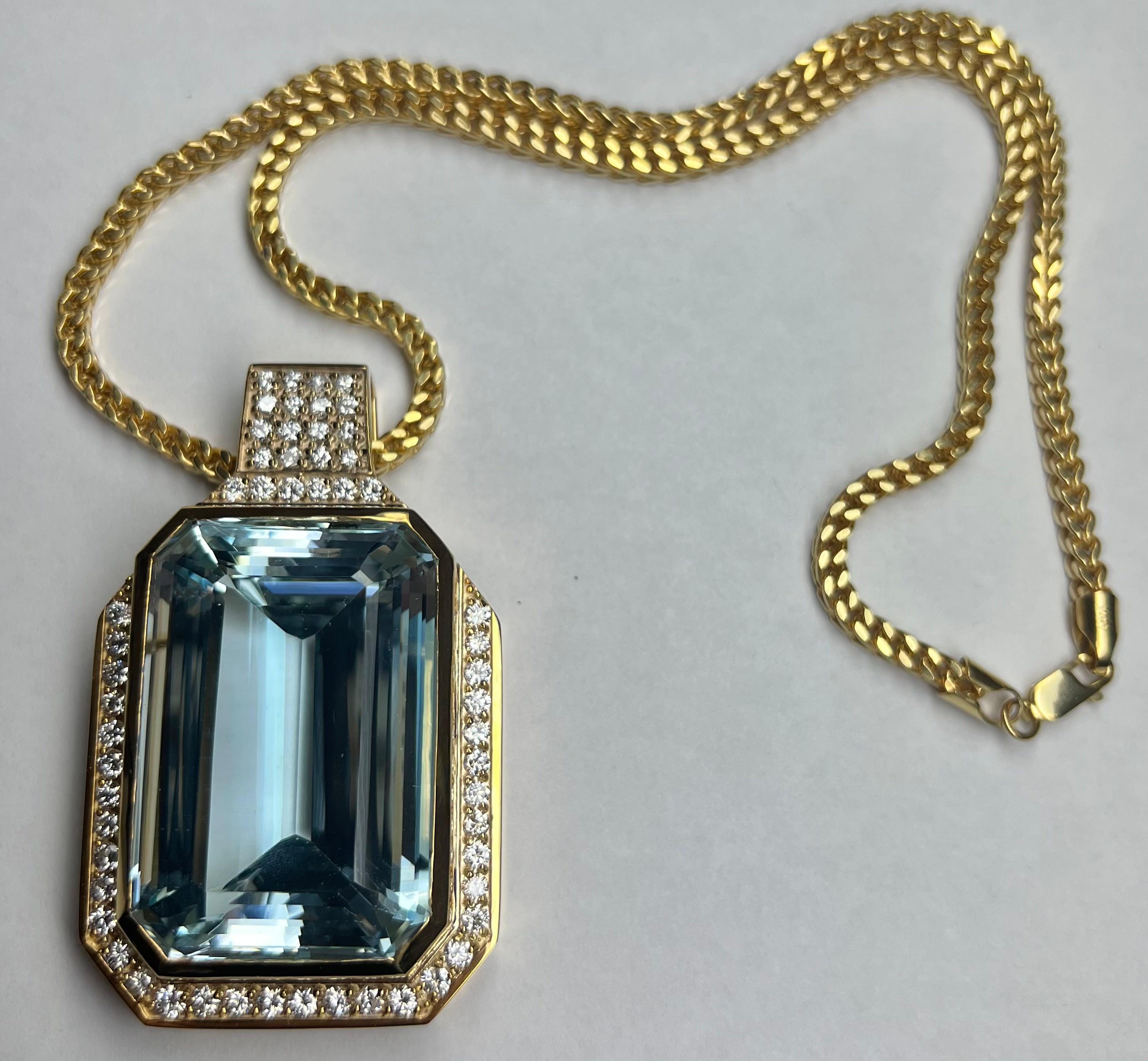 Women's 14k Yellow Gold Natural Aquamarine Pendant w/ Round Diamonds For Sale