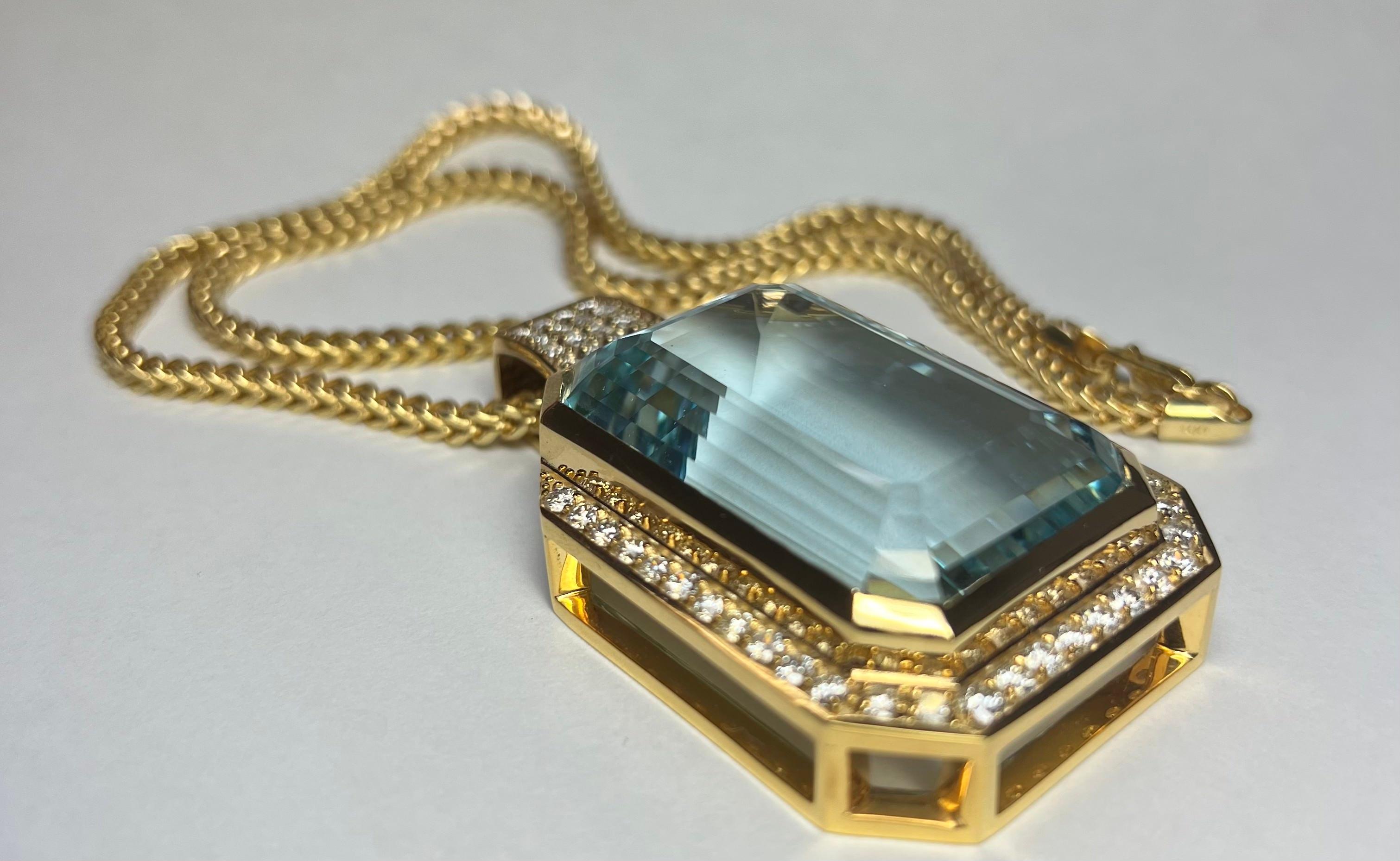 14k Yellow Gold Natural Aquamarine Pendant w/ Round Diamonds For Sale 1