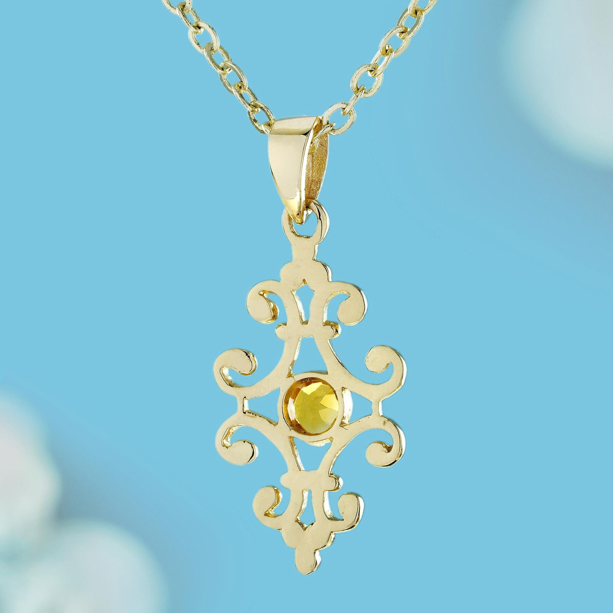 Round Cut 14K Yellow Gold Natural Citrine Vintage Style Floral Pendant For Sale