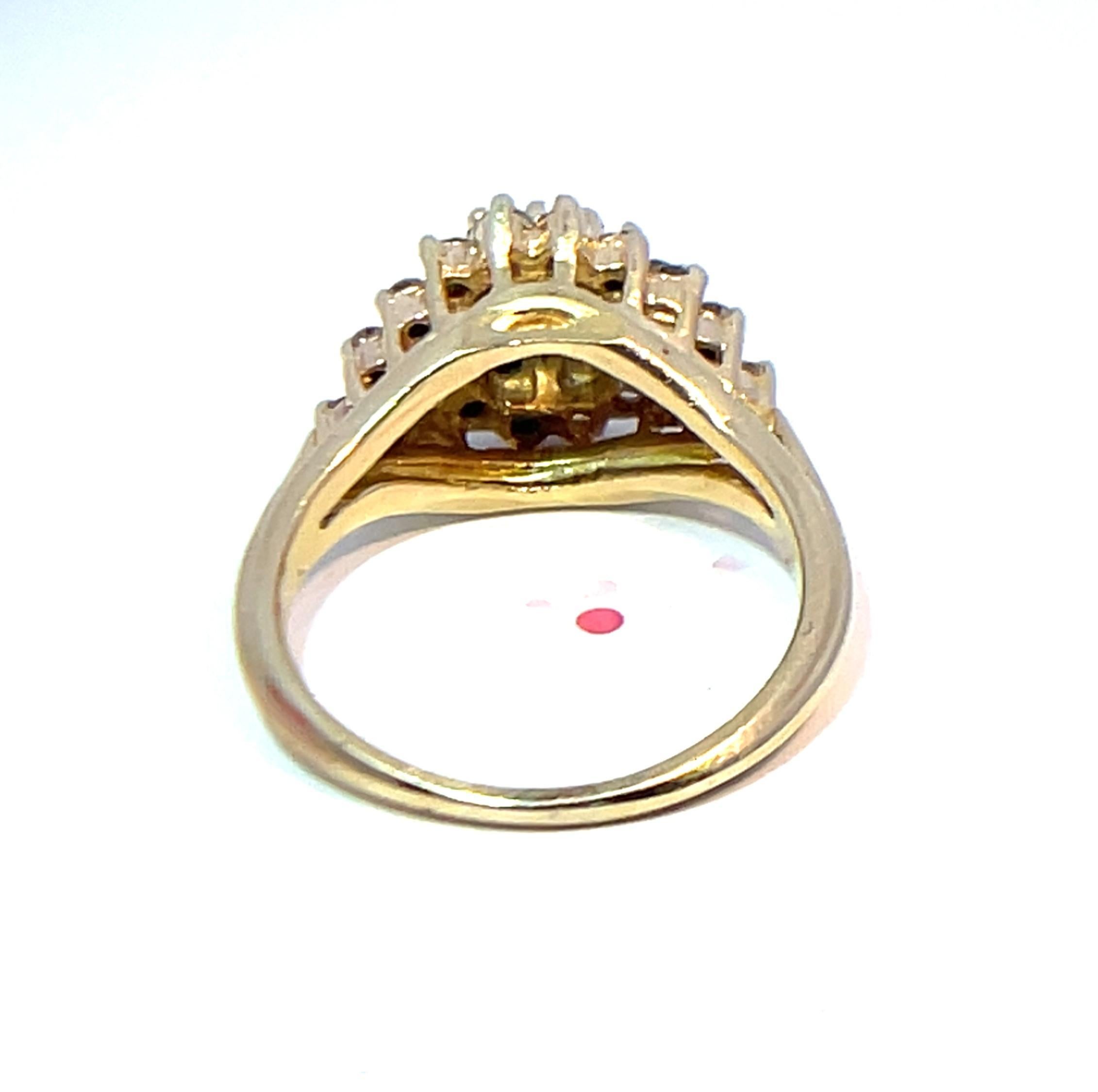 14K Gelbgold Natürlicher Diamant Cluster Ring für Damen oder Herren im Angebot