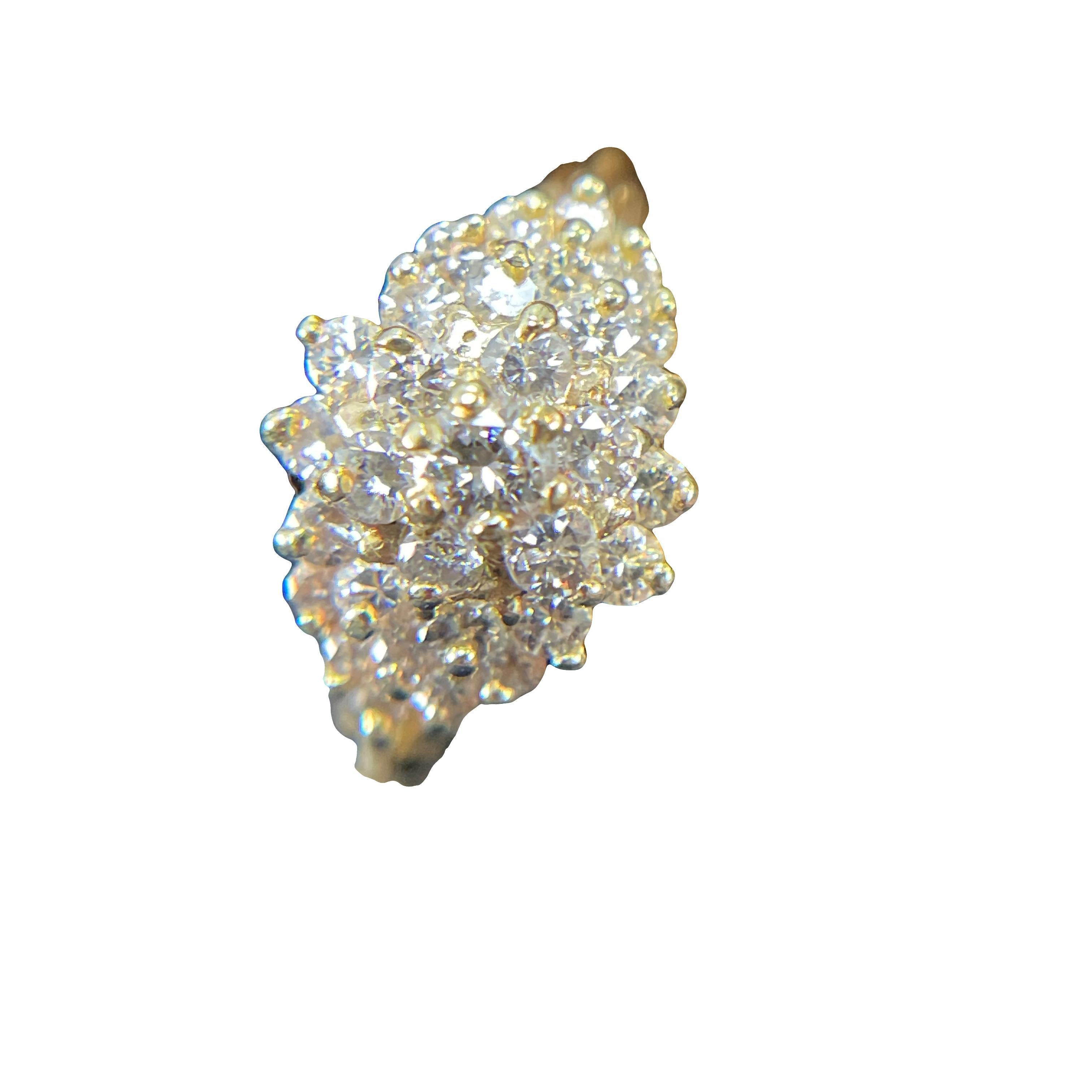 14K Gelbgold Natürlicher Diamant Cluster Ring im Angebot 2