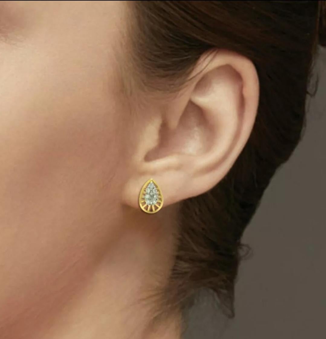 Art Deco 14K Yellow Gold Natural Diamond Leaf Shape Earrings Tiny Cute Diamond Studs Gift For Sale