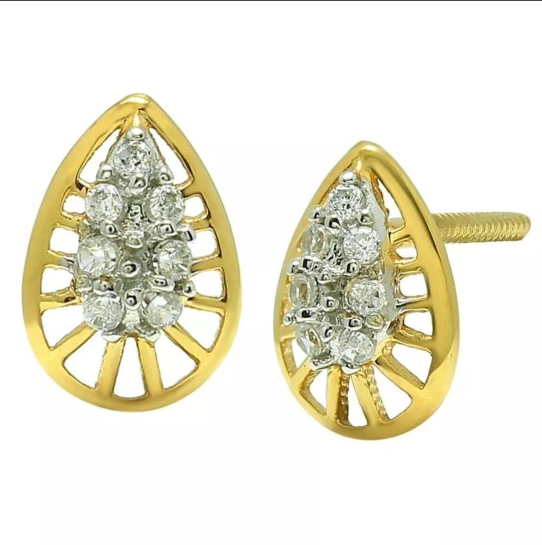 14K Yellow Gold Natural Diamond Leaf Shape Earrings Tiny Cute Diamond Studs Gift For Sale 2