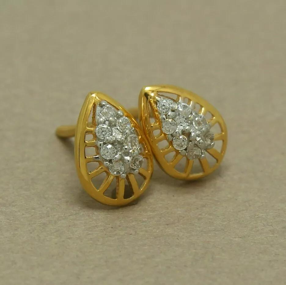Round Cut 14K Yellow Gold Natural Diamond Leaf Shape Studs Earrings Tiny Cute Diamond For Sale