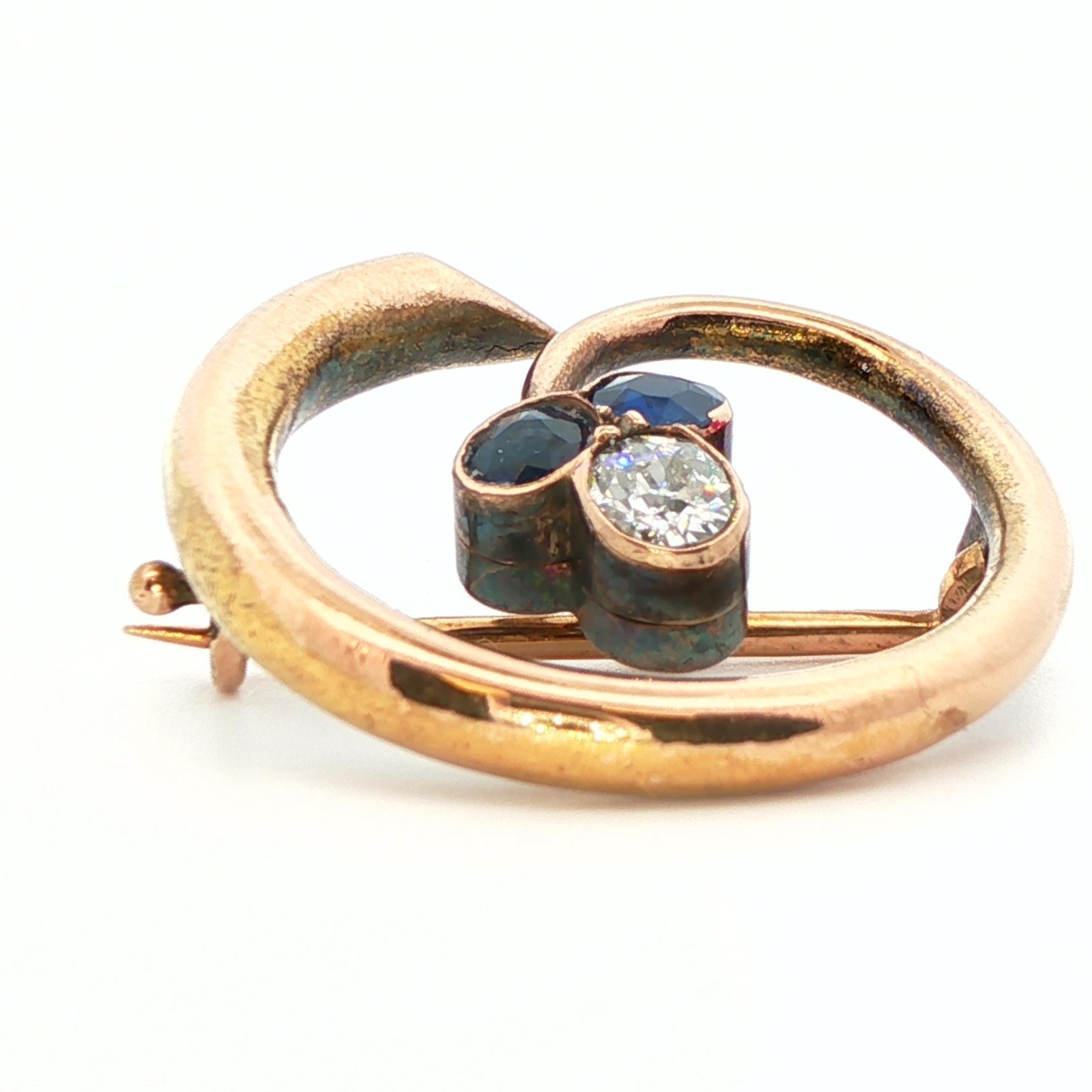 Donna Spilla in oro giallo 14k con diamante naturale e zaffiro senza calore in vendita