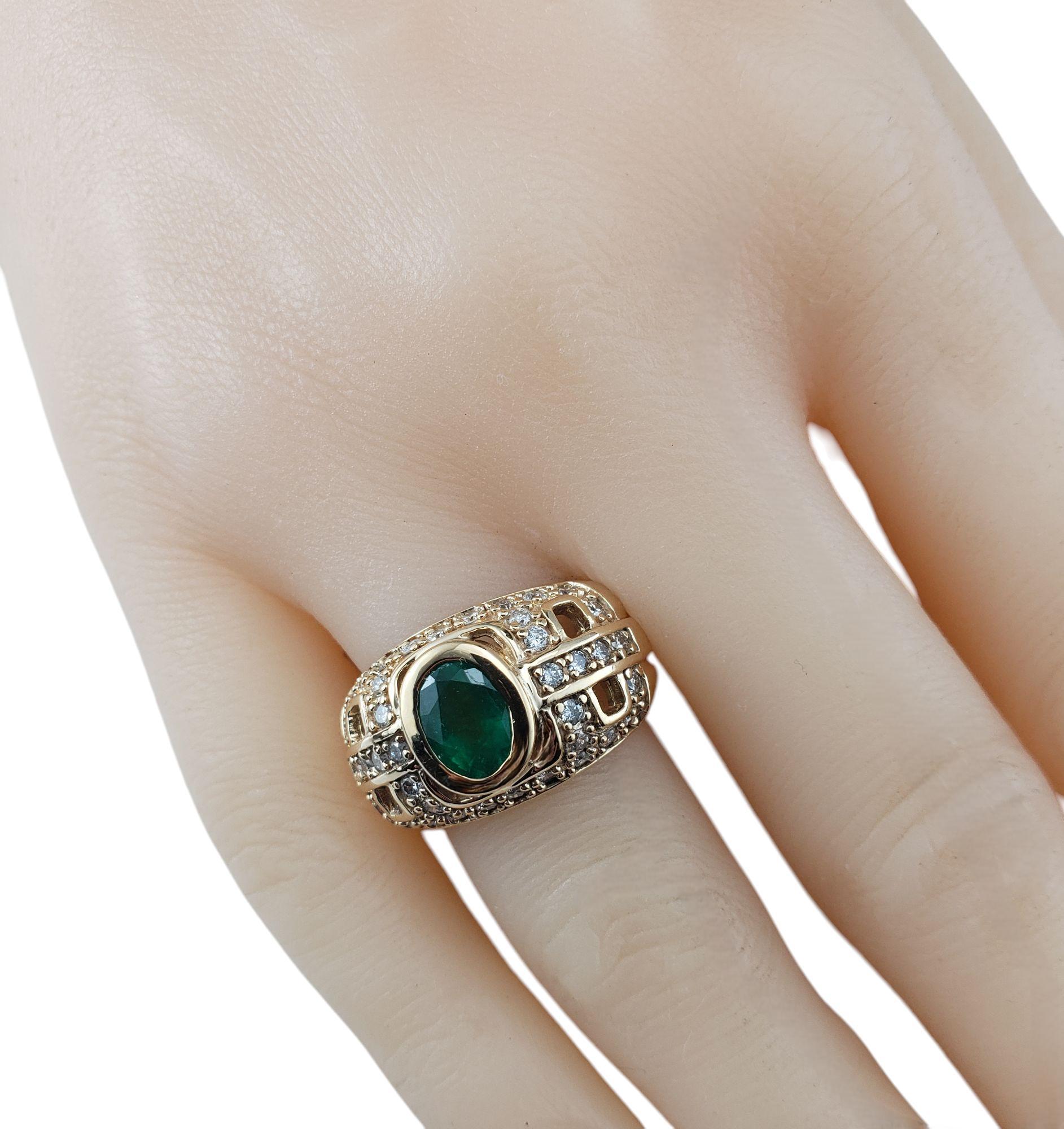 14K Yellow Gold Natural Emerald and Diamond Dome Ring Size 5.75 #21213 For Sale 2