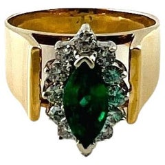 Vintage  14K Yellow Gold Natural Emerald and Diamond Ring Size 5.5 #14823