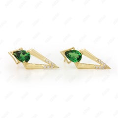 14k Gelbgold Natürliche Pave Diamant und Tsavorit Zarte Ohrringe für Damen.