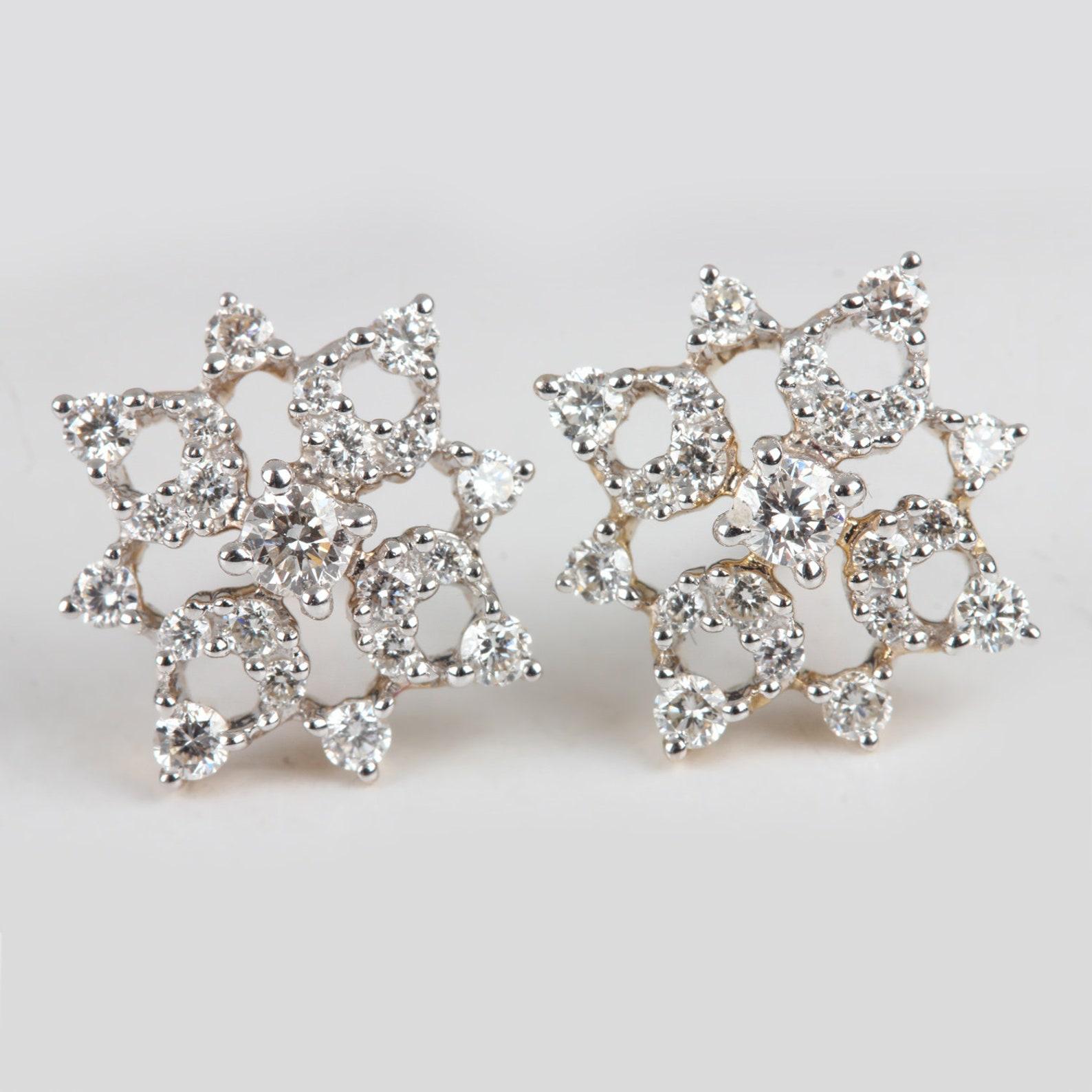 Magnifique clou d'oreilles d'anniversaire en or jaune 14 carats pavé de diamants naturels

Fermeture : Fermeture à vis

Longueur : 10 millimètres

Largeur : 10 millimètres

Or jaune 14k Poids : 1.99 grammes

Poids du diamant : 0,53 carats

Taille de
