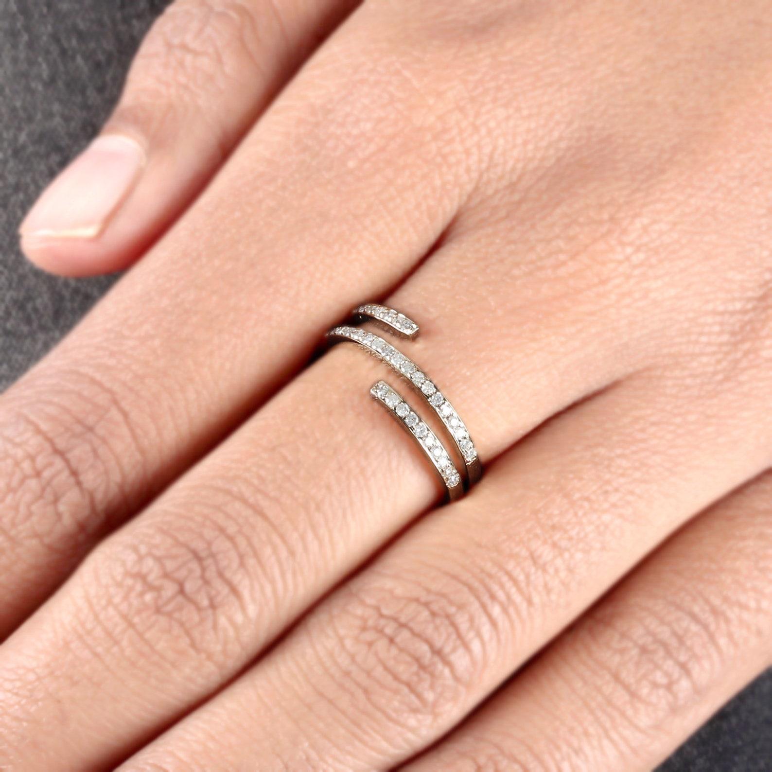 Women's or Men's 14k Yellow Gold Natural Pave Diamond Ring Unique Spiral Ring For Wedding Gift. For Sale