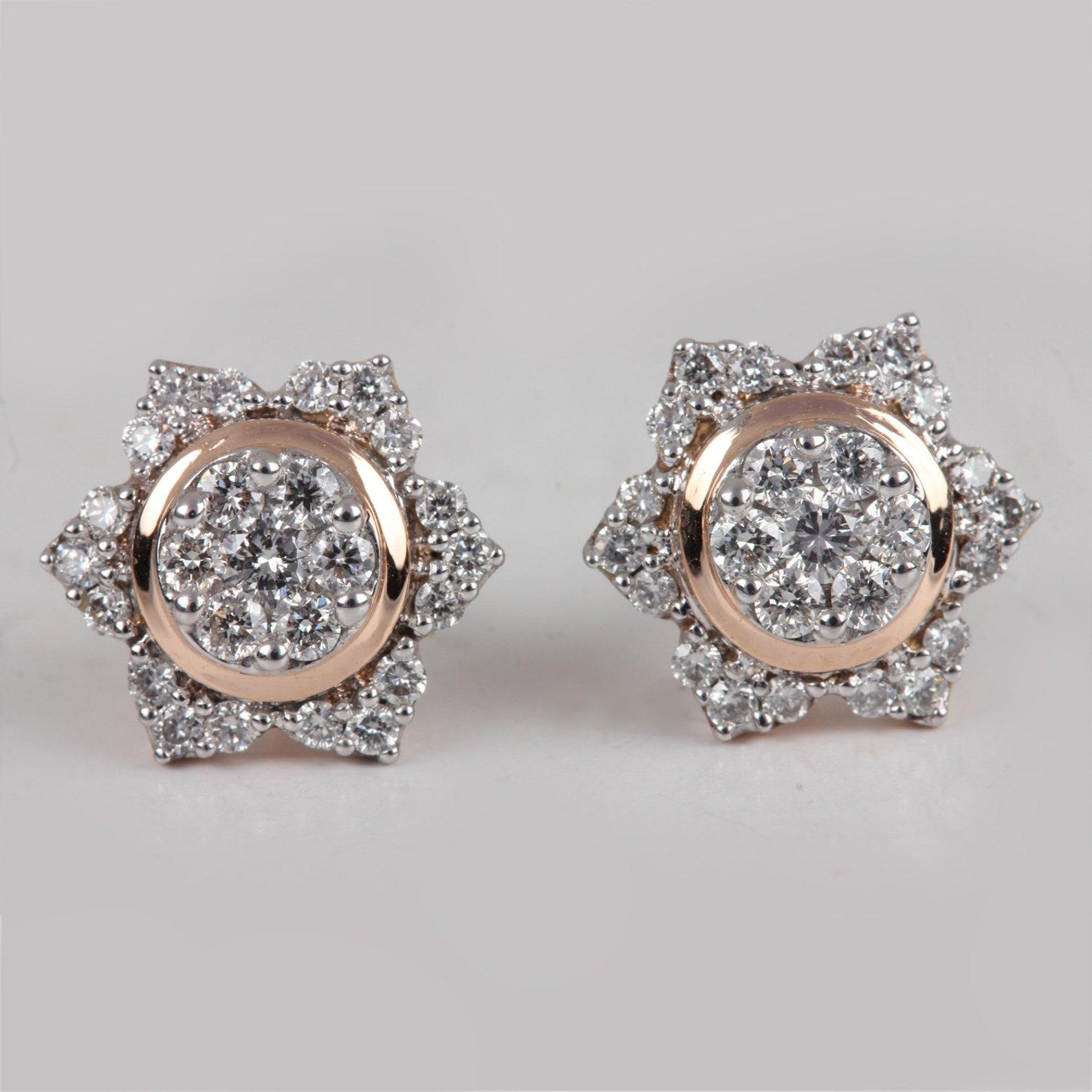 Orecchini unici in oro giallo 14k con diamanti naturali per il regalo di fidanzamento. In condizioni Nuovo in vendita a Chicago, IL