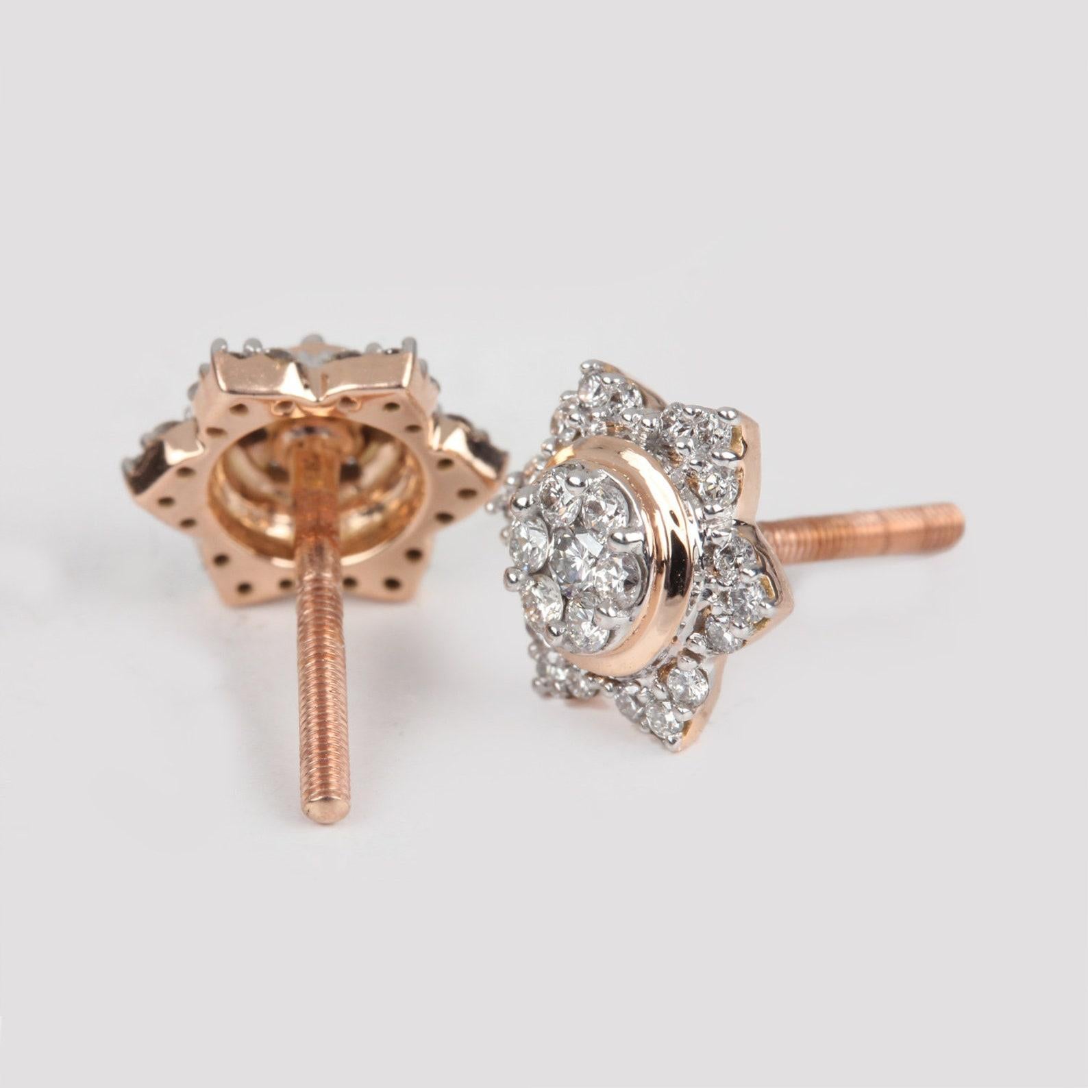 Orecchini unici in oro giallo 14k con diamanti naturali per il regalo di fidanzamento. in vendita 1