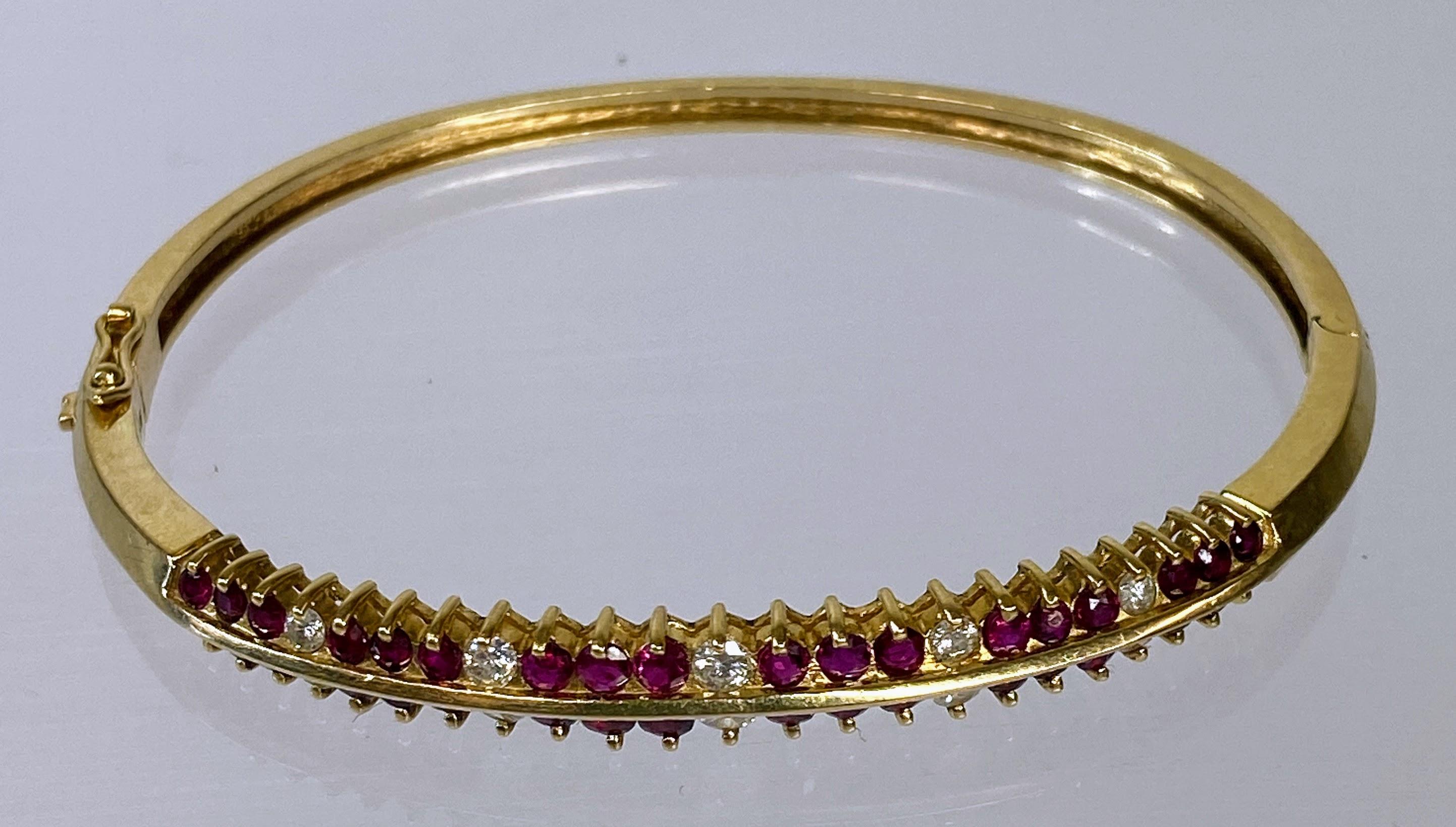 Brilliant Cut 14K Yellow Gold Natural Red Ruby Diamond Double Row 2.5