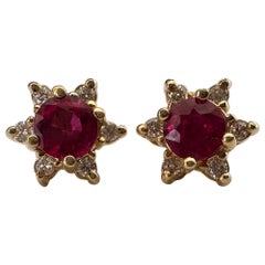 Boucles d'oreilles fleur en or jaune 14K avec rubis naturel et diamants