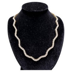 Collana in oro giallo 14K con diamanti rotondi da 9 carati