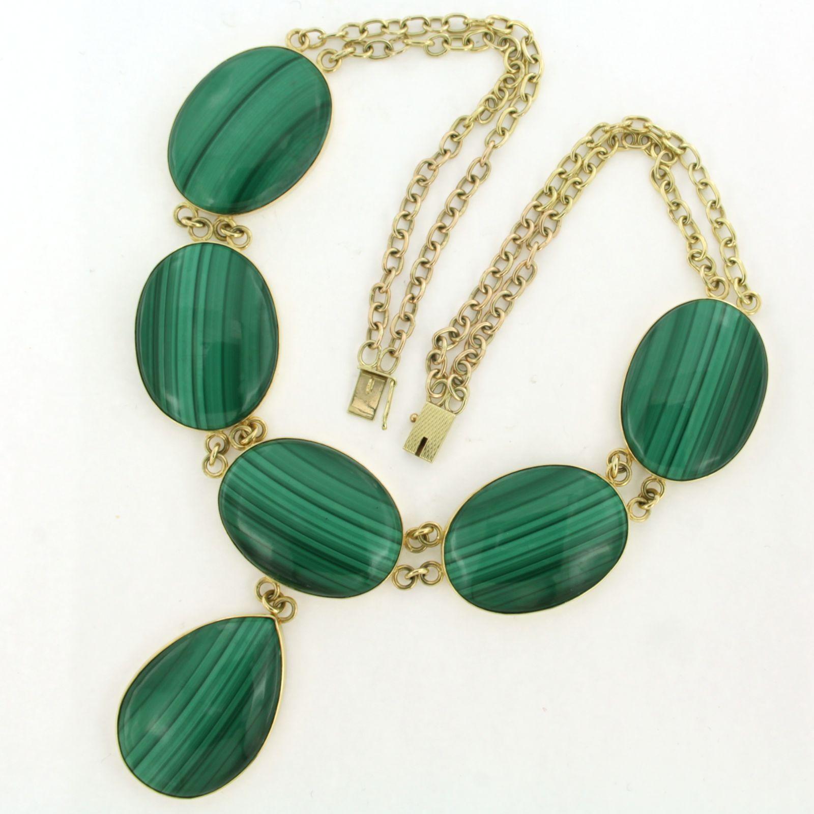 Moderno Collana in oro giallo 14k con malachite - 104 grammi - Lunghezza 40 cm in vendita