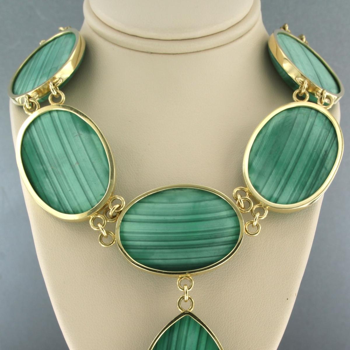 Cabochon 14k yellow gold necklace with malachite - 104. grams - 40 cm long For Sale