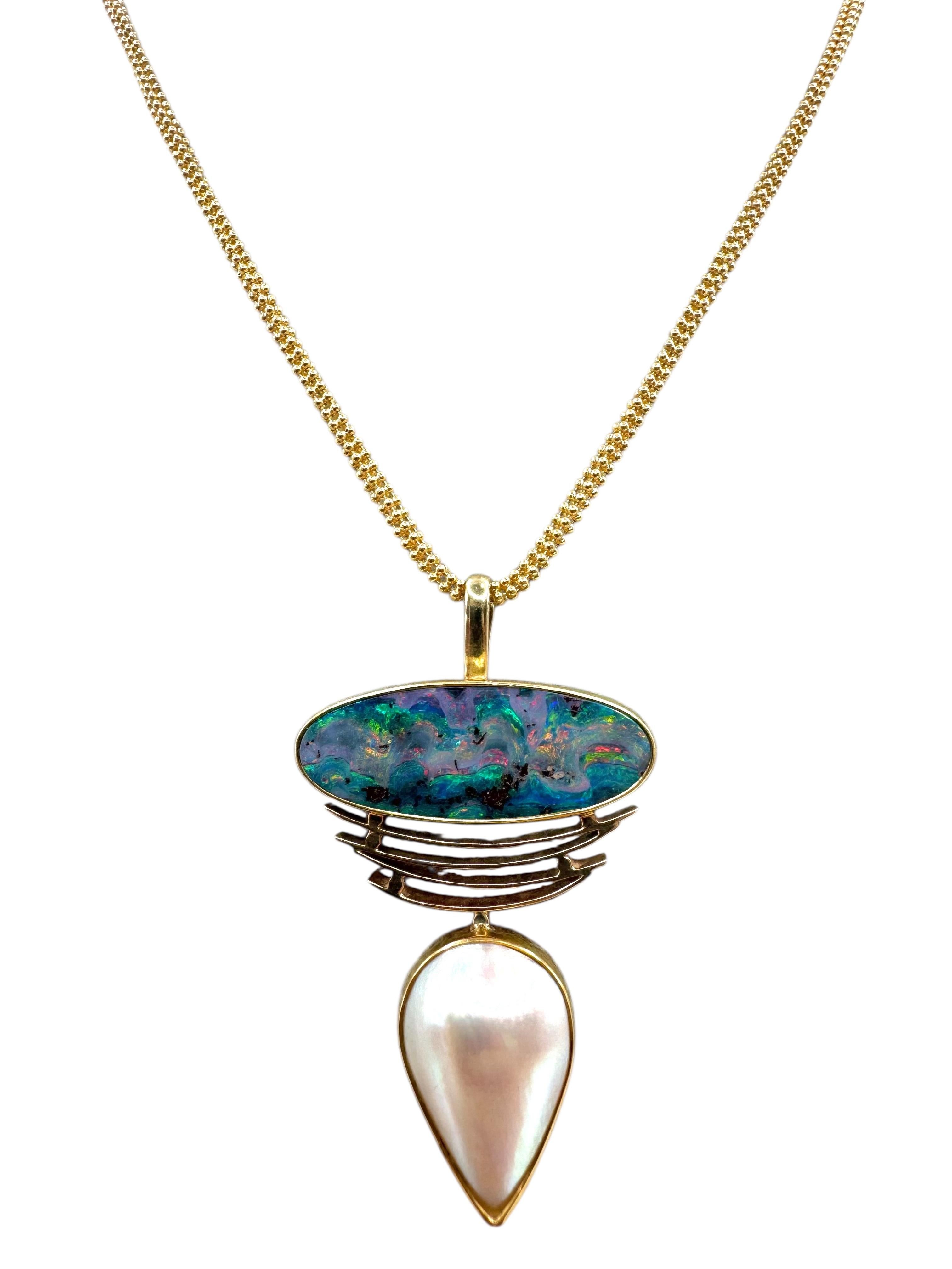 Collana in oro giallo 14K con opale e perla Mabe a forma di pera in vendita 2