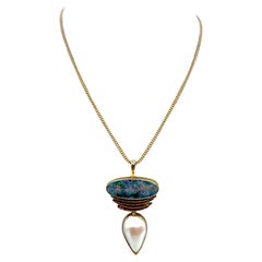 Collar de Oro Amarillo de 14K con Ópalo y Perla Mabe en Forma de Pera