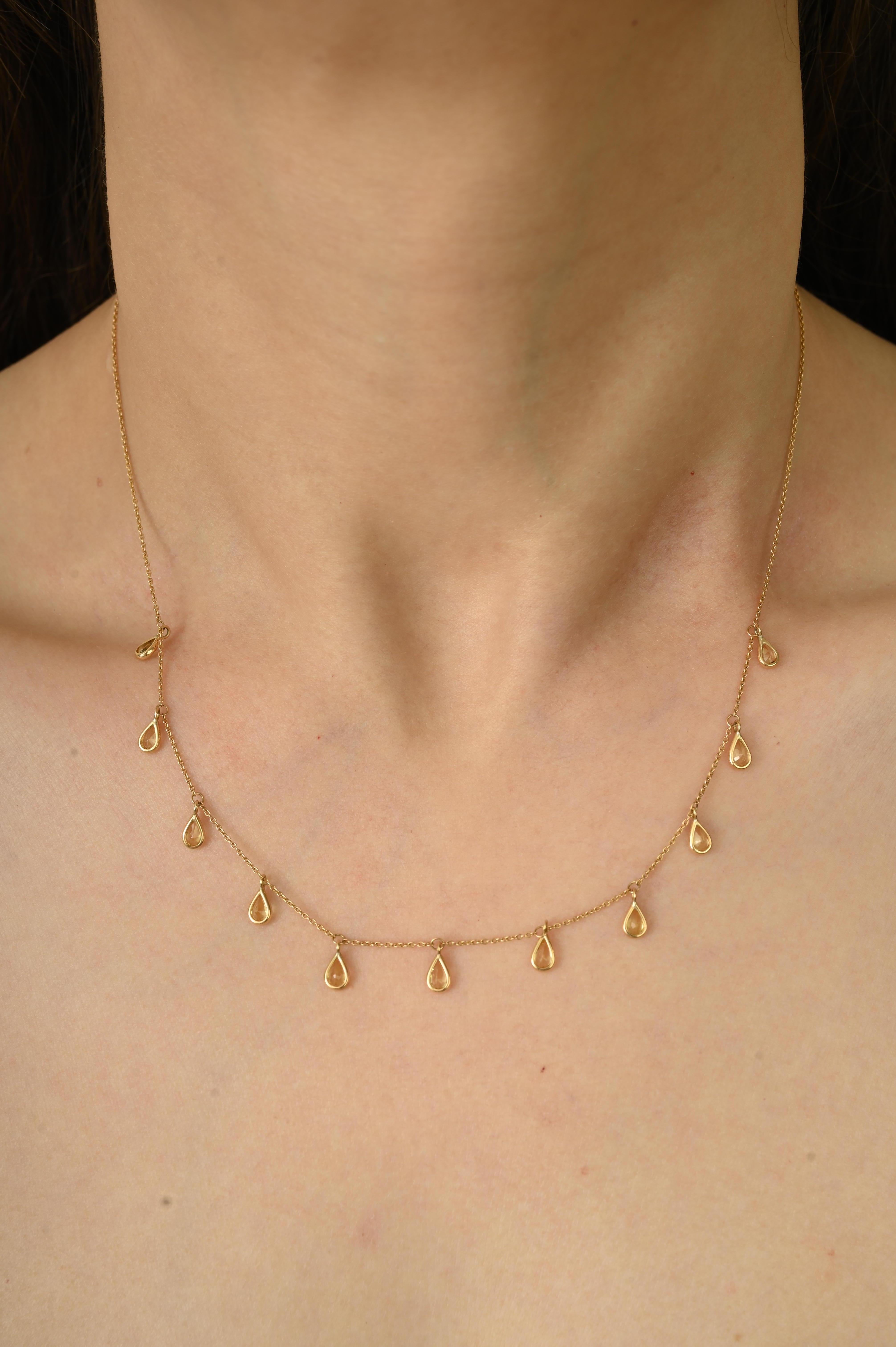 Taille poire Collier en or jaune 14k avec breloques en saphir jaune naturel 3.1Ct en forme de poire en vente