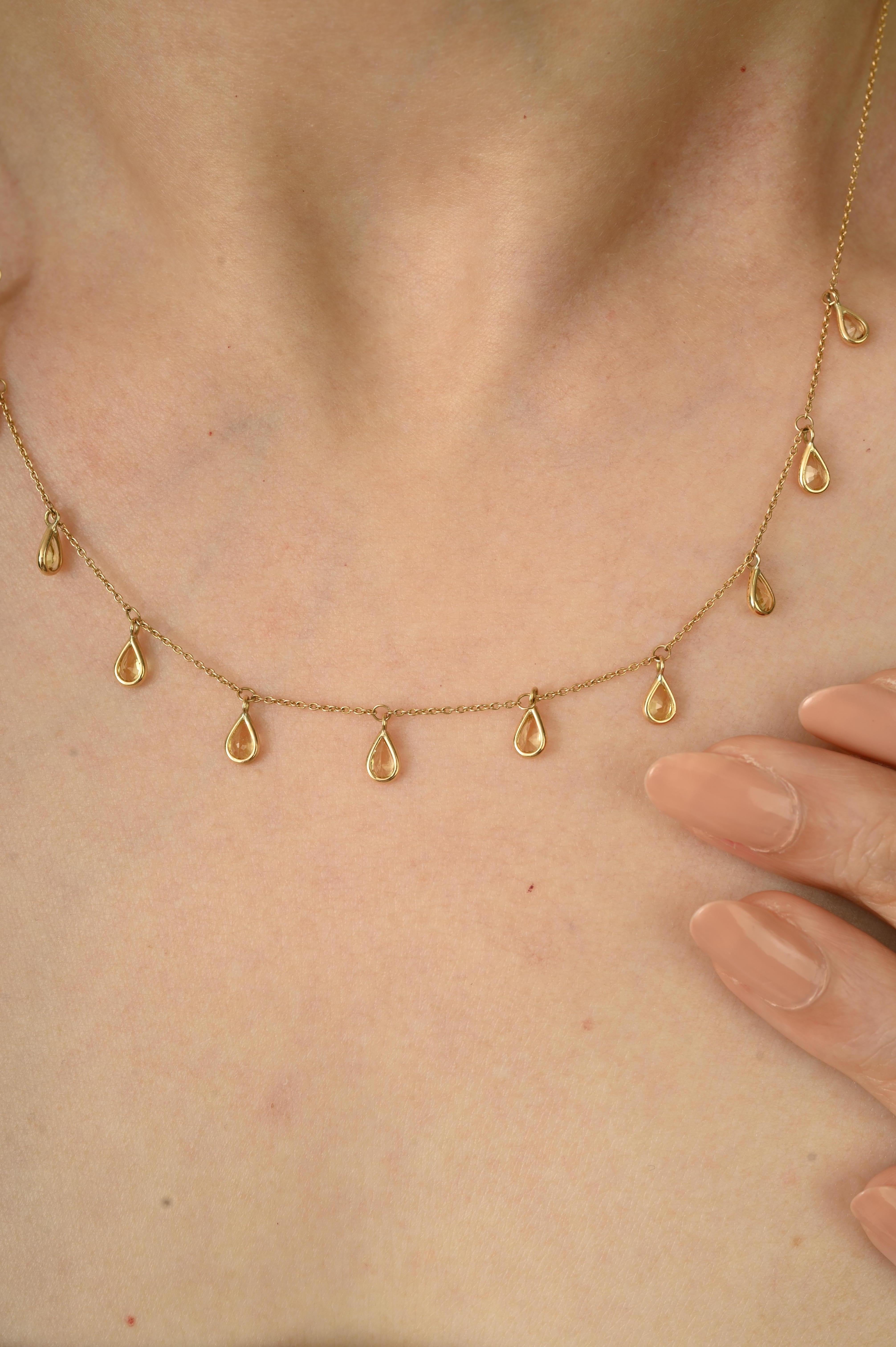 Collier en or jaune 14k avec breloques en saphir jaune naturel 3.1Ct en forme de poire Pour femmes en vente