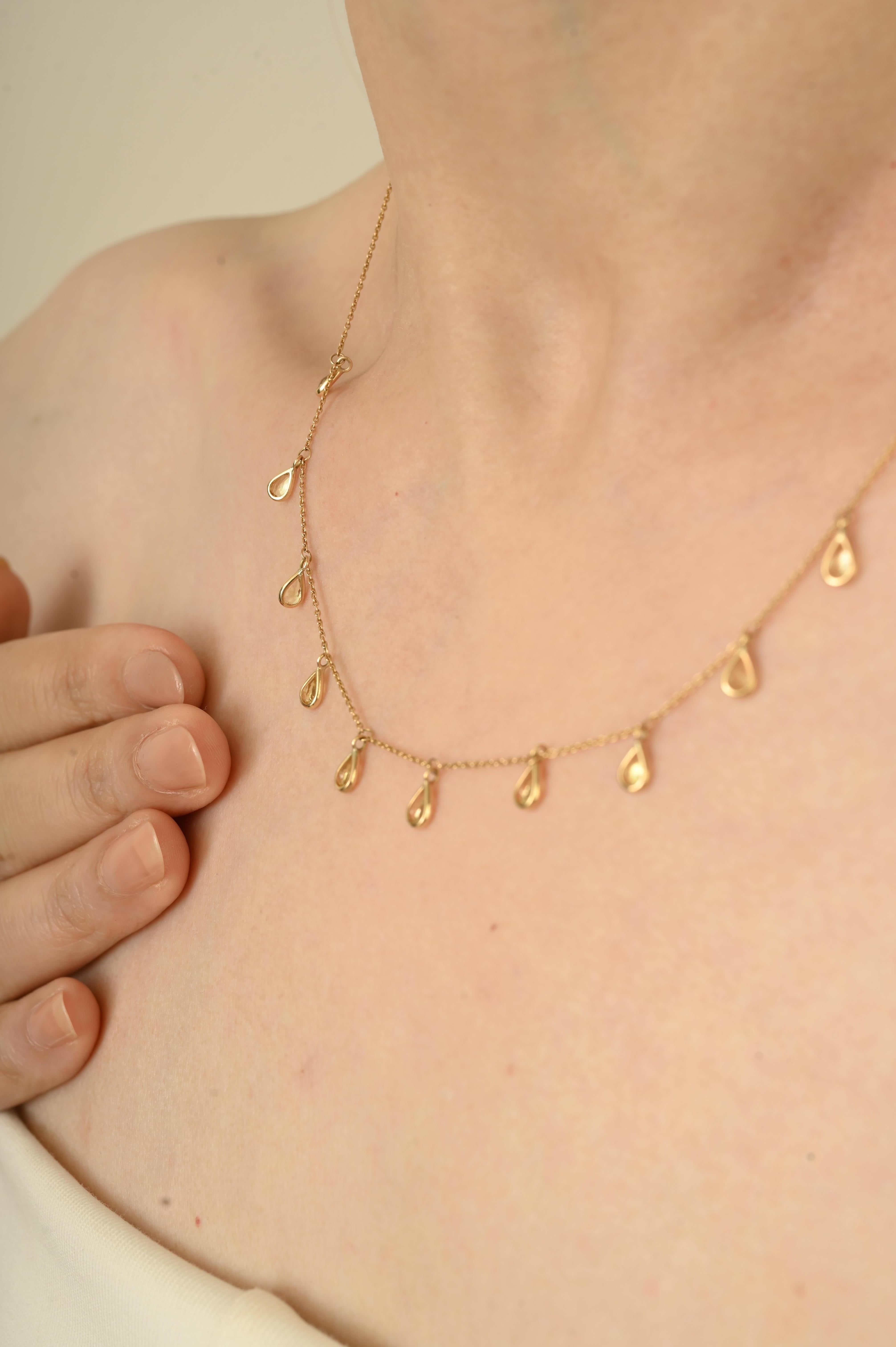 Collier en or jaune 14k avec breloques en saphir jaune naturel 3.1Ct en forme de poire en vente 2
