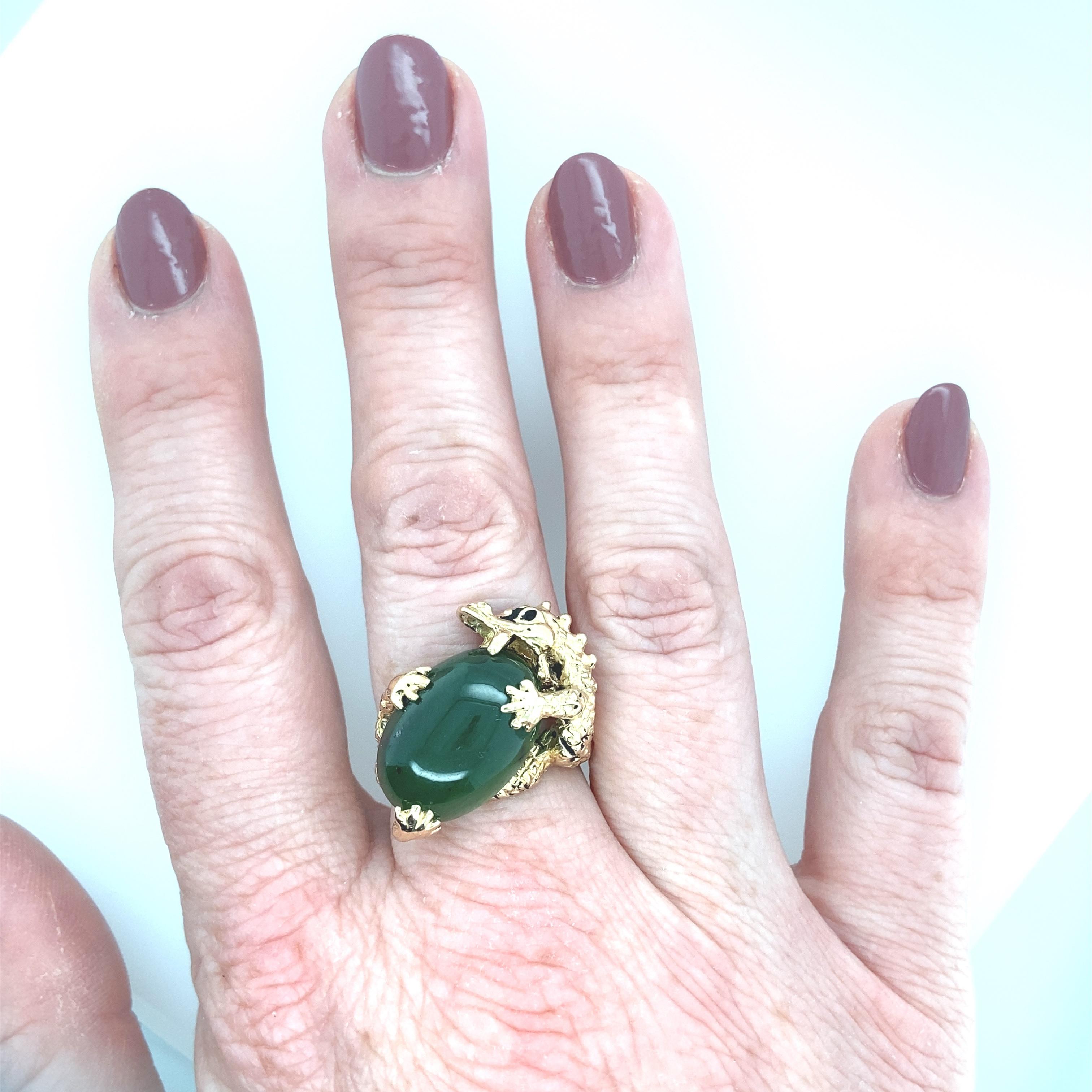 Women's or Men's 14k Yellow Gold Nephrite Jade Magic Dragon Ring 1960s