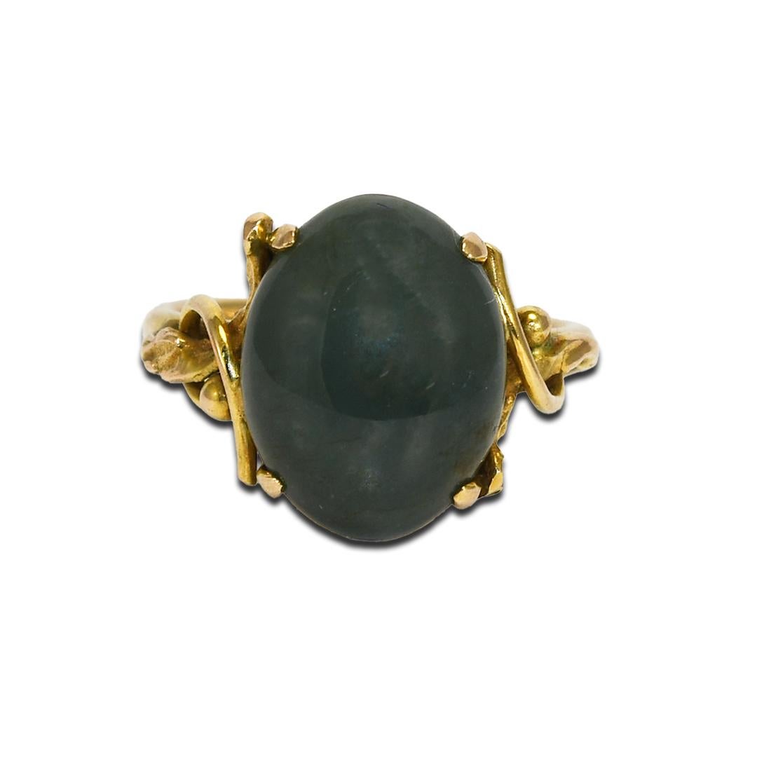 14K Yellow Gold Nephrite Jade Ring 4.8g For Sale