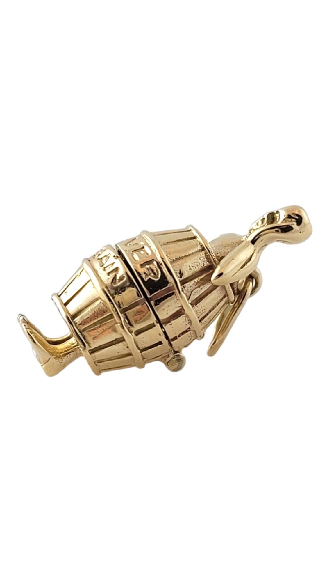 Vintage 14K Yellow Gold Niagra Falls Man in a Barrel Charm #16895

This 14K yellow gold charm features a Niagra Falls man in a barrel that opens and closes!

Size: 22.4mm X 10.4mm X 10.2mm

Weight: 2.7 dwt/ 4.3 g

Hallmark: 14K NEVER AGAIN

Very
