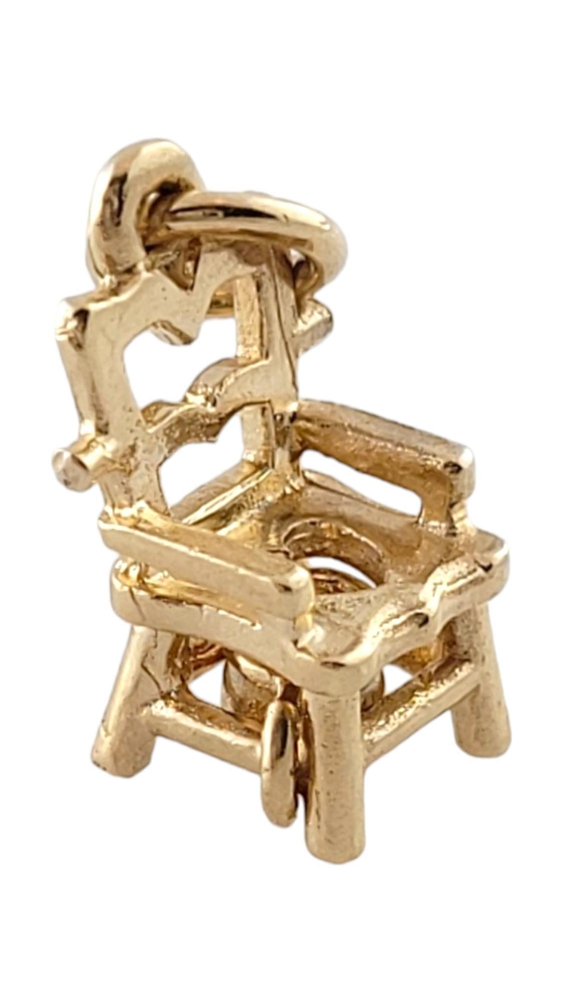 14K Yellow Gold Old Fashioned Potty Chair/ Commode Charm

This adorable old fashioned potty chair charm was meticulously crafted from 14K yellow gold with amazing detailing!

Size: 12.48mm X 8.37mm X 6.30mm
Length w/ bail: 15.74mm

Weight: 0.94 dwt/