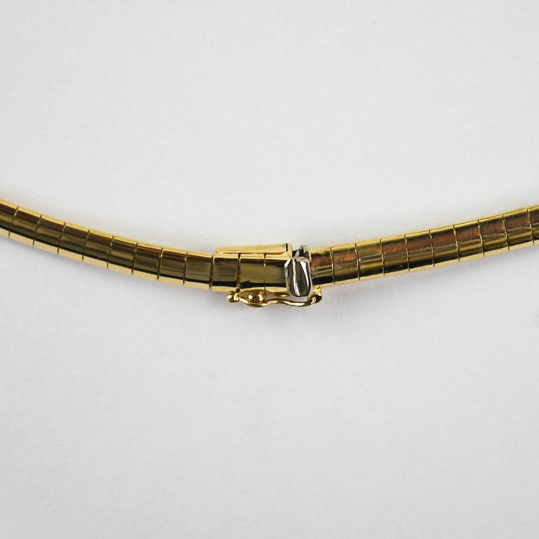 Taille Marquise Collier en or jaune 14K avec pendentif en diamant A Link 0.63ct en vente