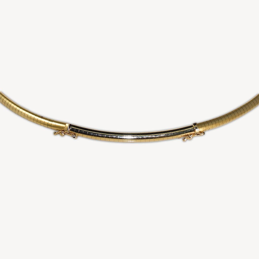 14K Yellow Gold Omega Link Necklace 31.2g In Excellent Condition For Sale In Laguna Beach, CA