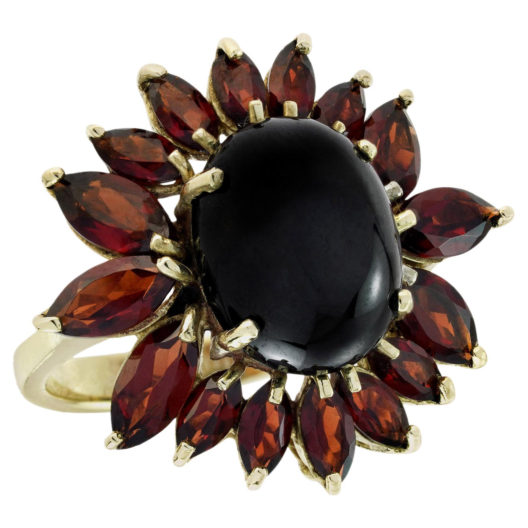 14K Yellow Gold Onyx and Garnet Vintage Style Floral Cluster Ring For Sale