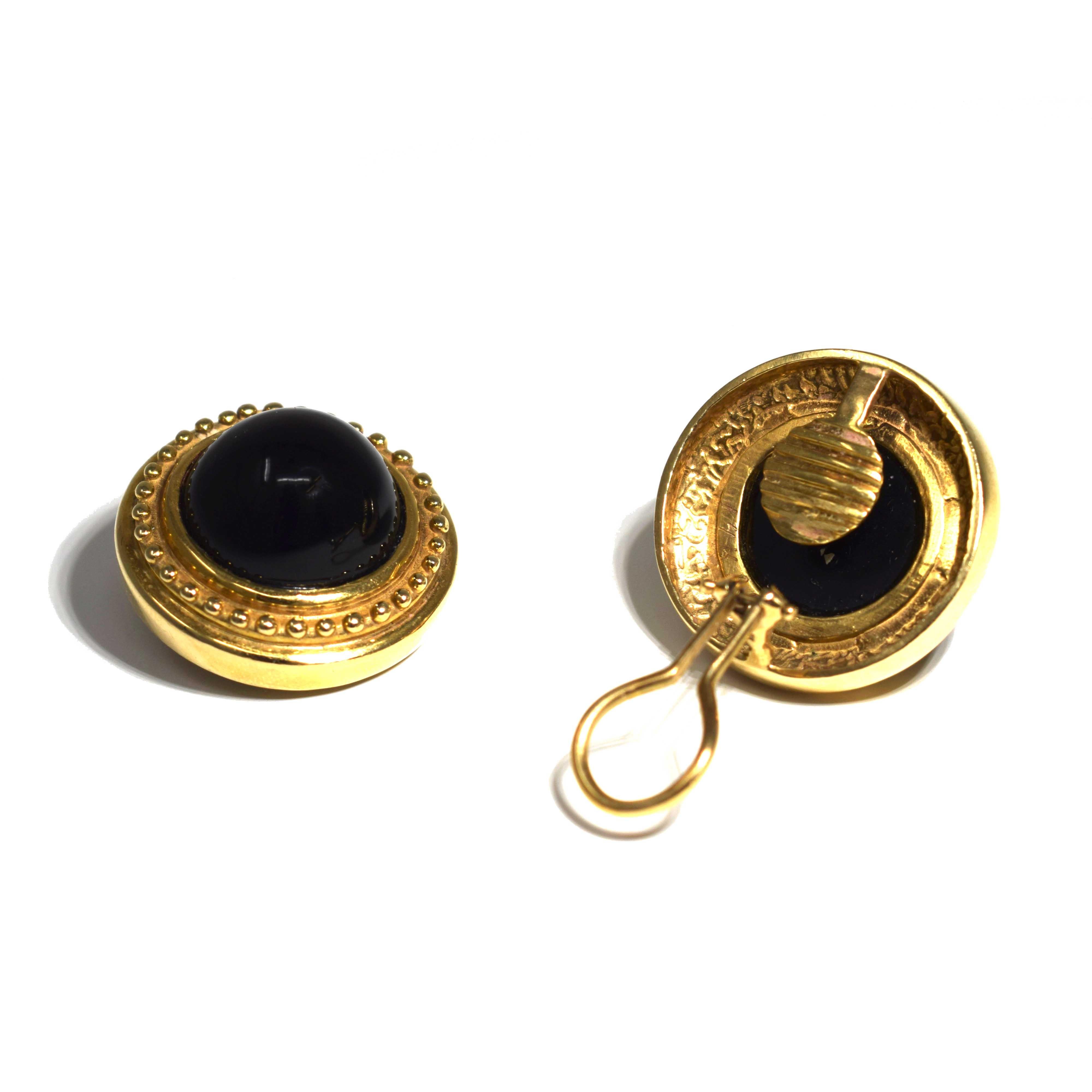 Cabochon 14 Karat Yellow Gold Onyx Clip Earrings For Sale
