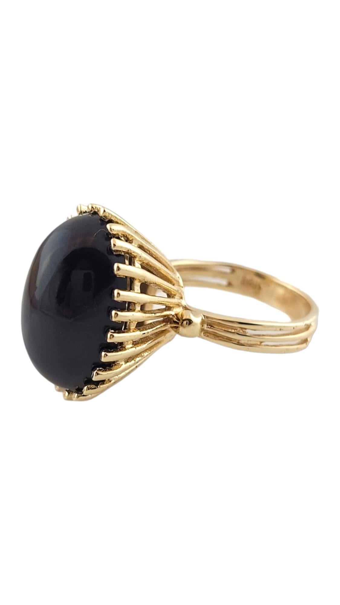 Vintage 14K Yellow Gold Onyx Ring Size 6.25

This gorgeous 14K gold ring features a beautiful oval black onyx stone!

Ring size: 6.25
Shank: 3.5mm
Front: 19.2mm X 14.8mm X 15.2mm

Weight: 8.2 g/ 5.2 dwt

Hallmark: 14K

Very good condition,