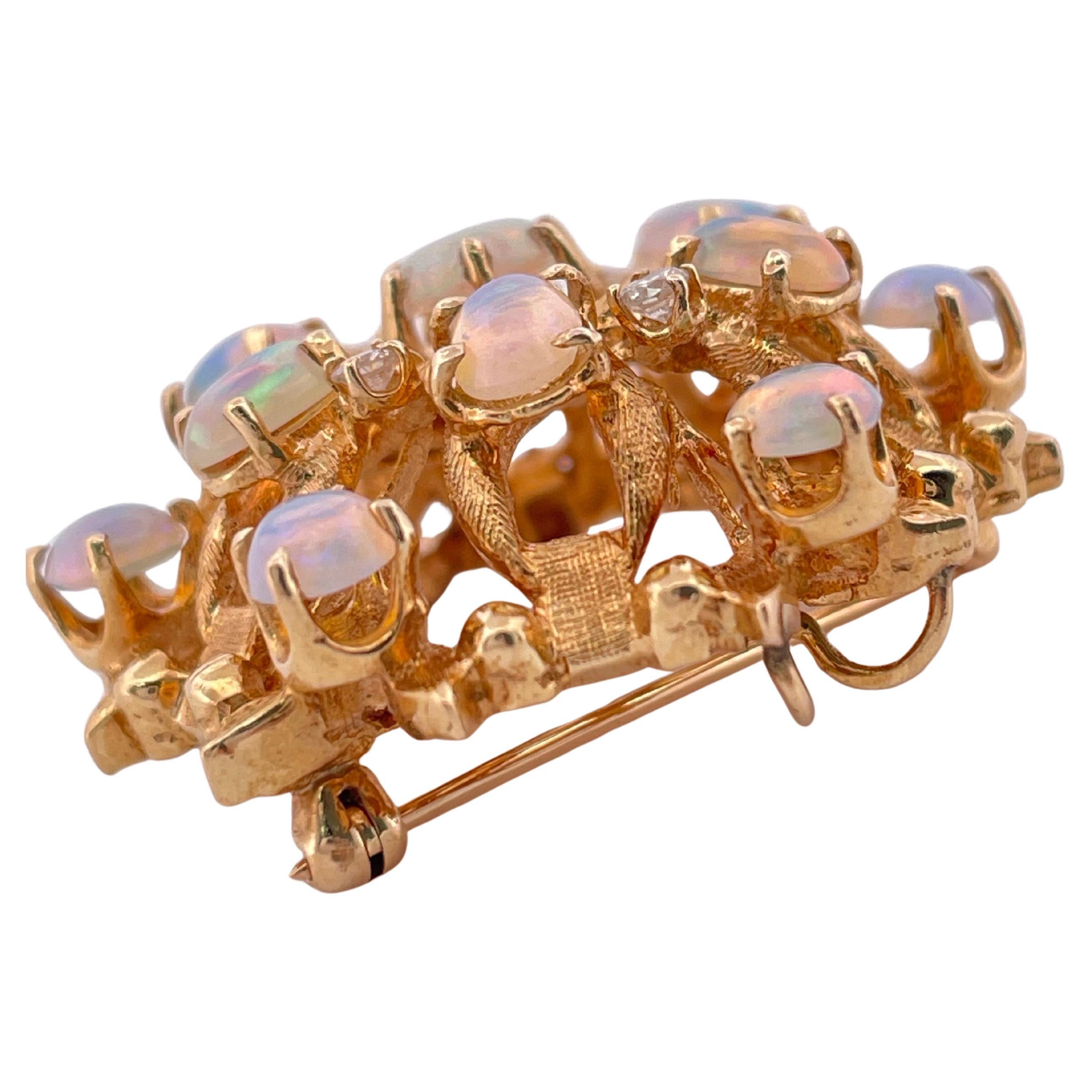 Taille ronde Broche/Pendentif en or jaune 14k Opale et diamant 0.20ctw en vente