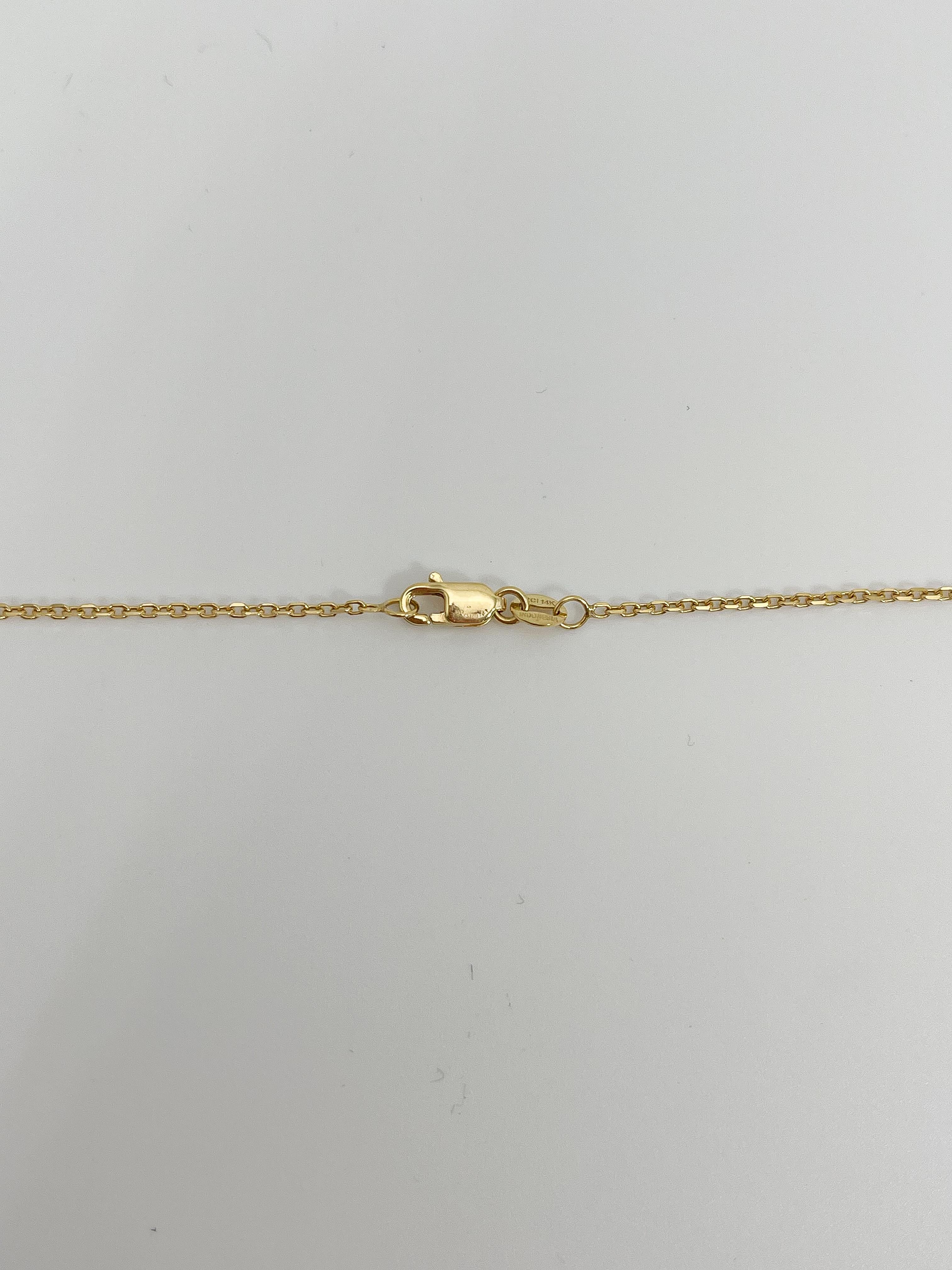 Collier pendentif en or jaune 14K avec opale et diamant de 0,06 CTW Neuf - En vente à Stuart, FL