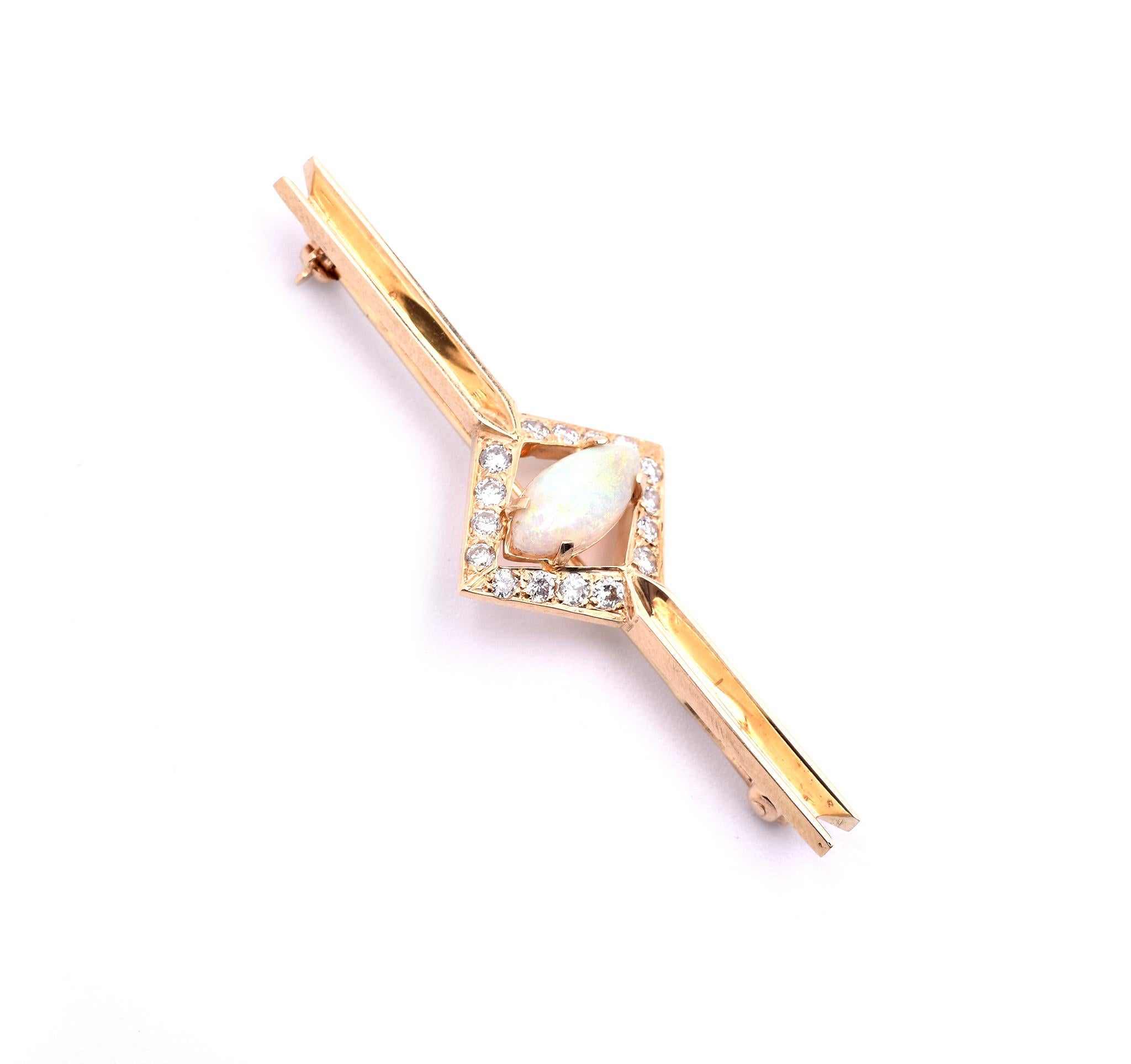 14 Karat Yellow Gold Opal and Diamond Bar Pin In Excellent Condition For Sale In Scottsdale, AZ