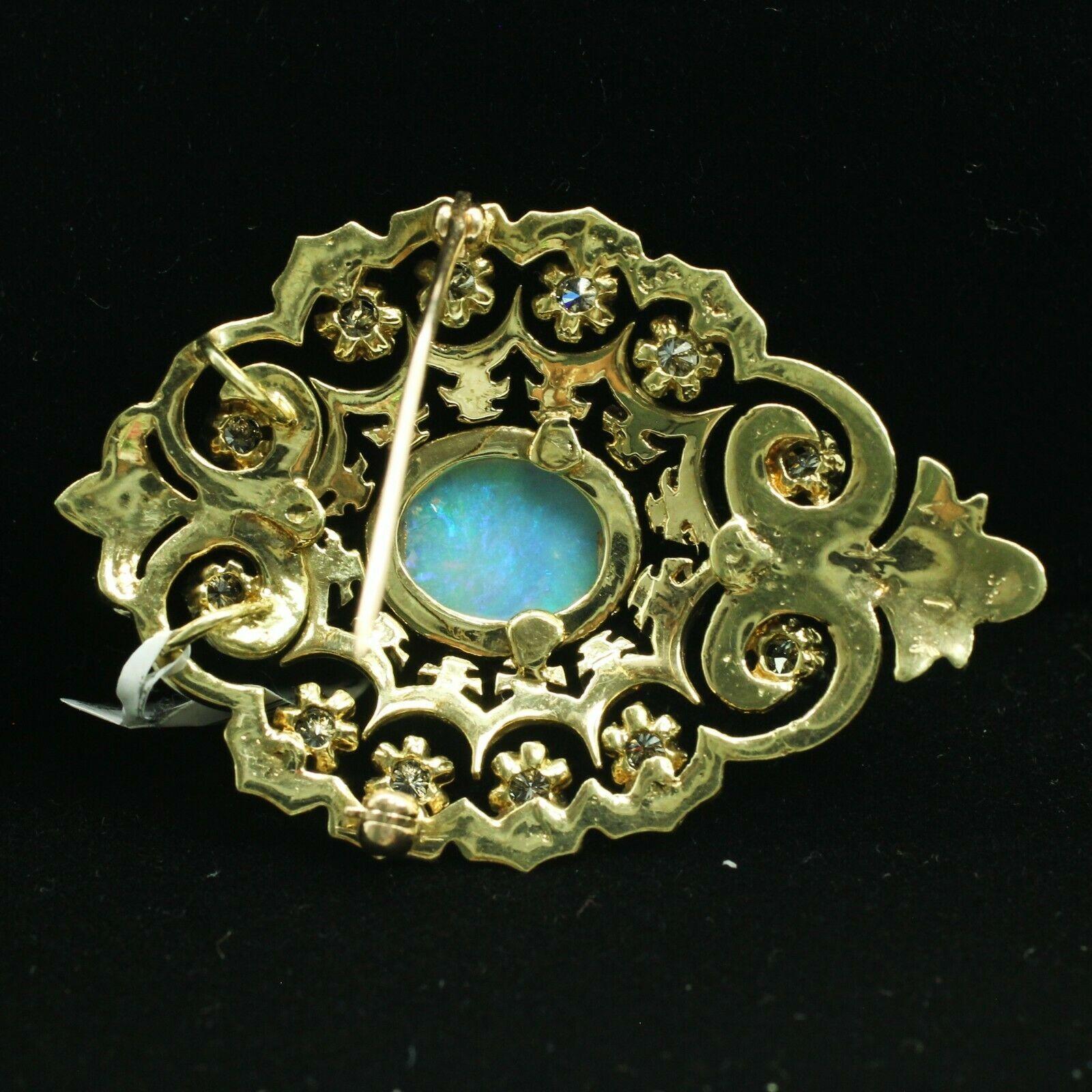 Artisan Pendentif épingle en or jaune 14 carats avec opale et diamants en vente