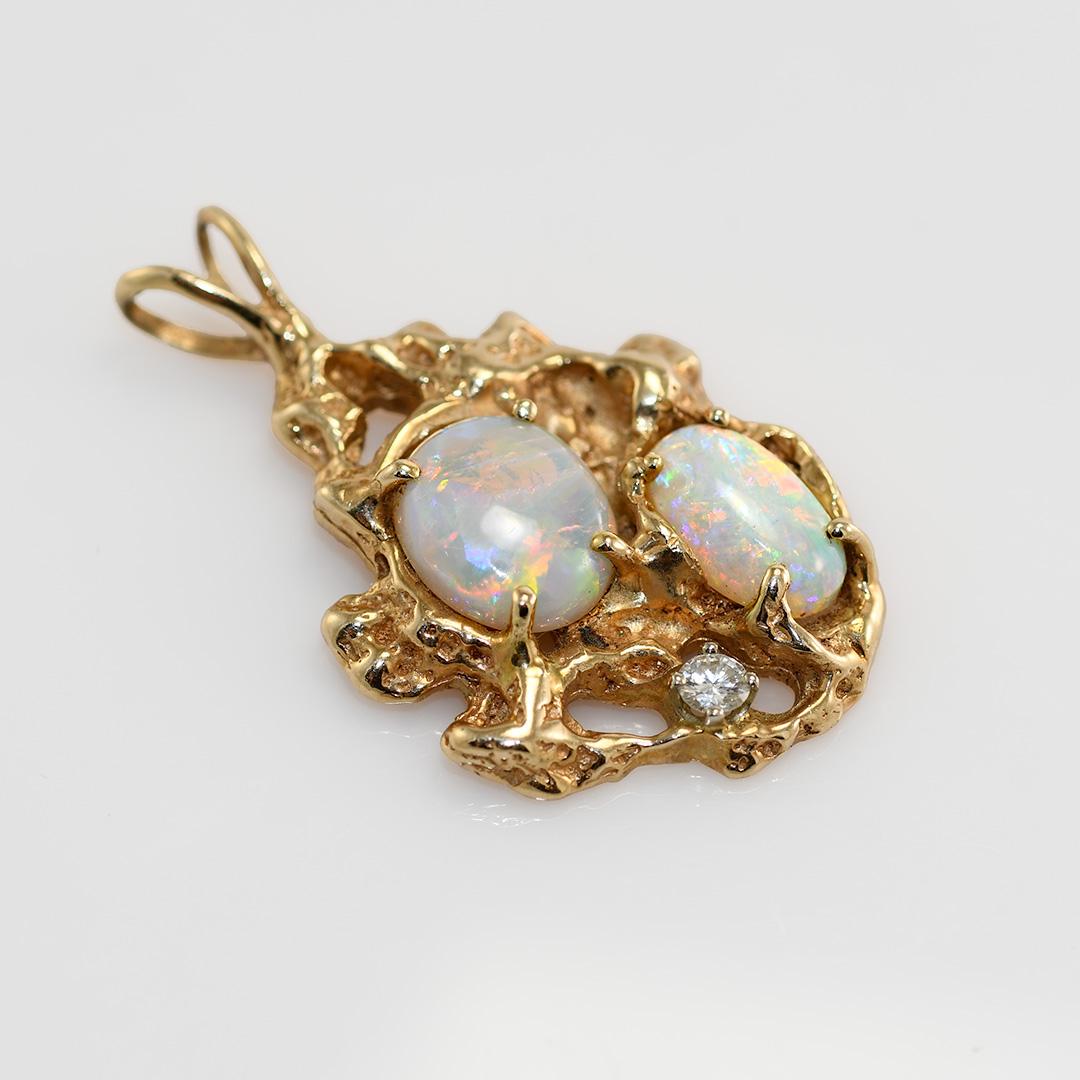 14 Karat Gelbgold Opal- und Diamant-Anhänger, 13,5 g 1