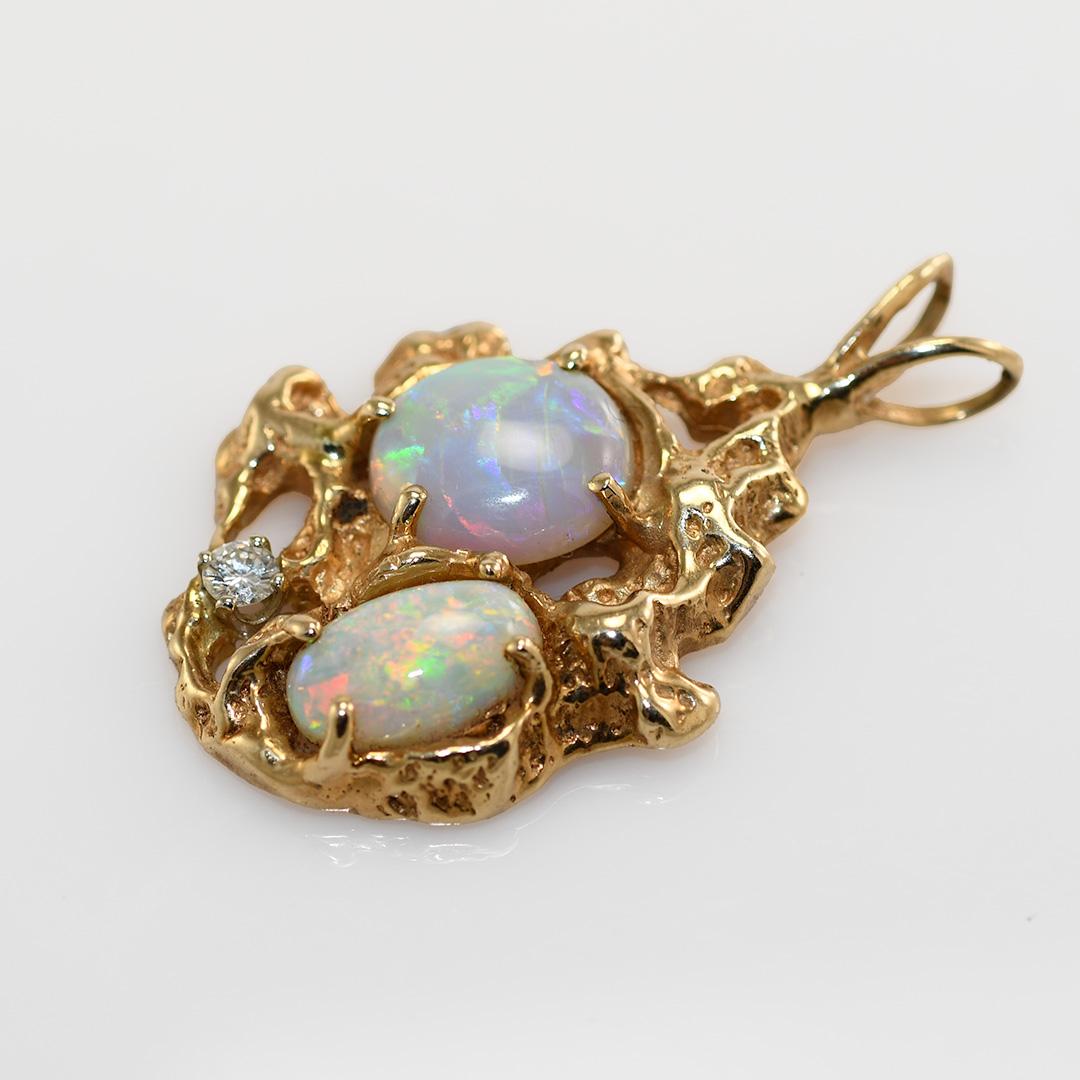 14 Karat Gelbgold Opal- und Diamant-Anhänger, 13,5 g 2