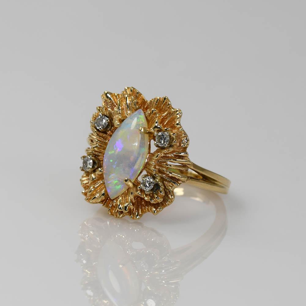 Bague en or jaune 14K avec opale et diamant 6.9g Unisexe en vente