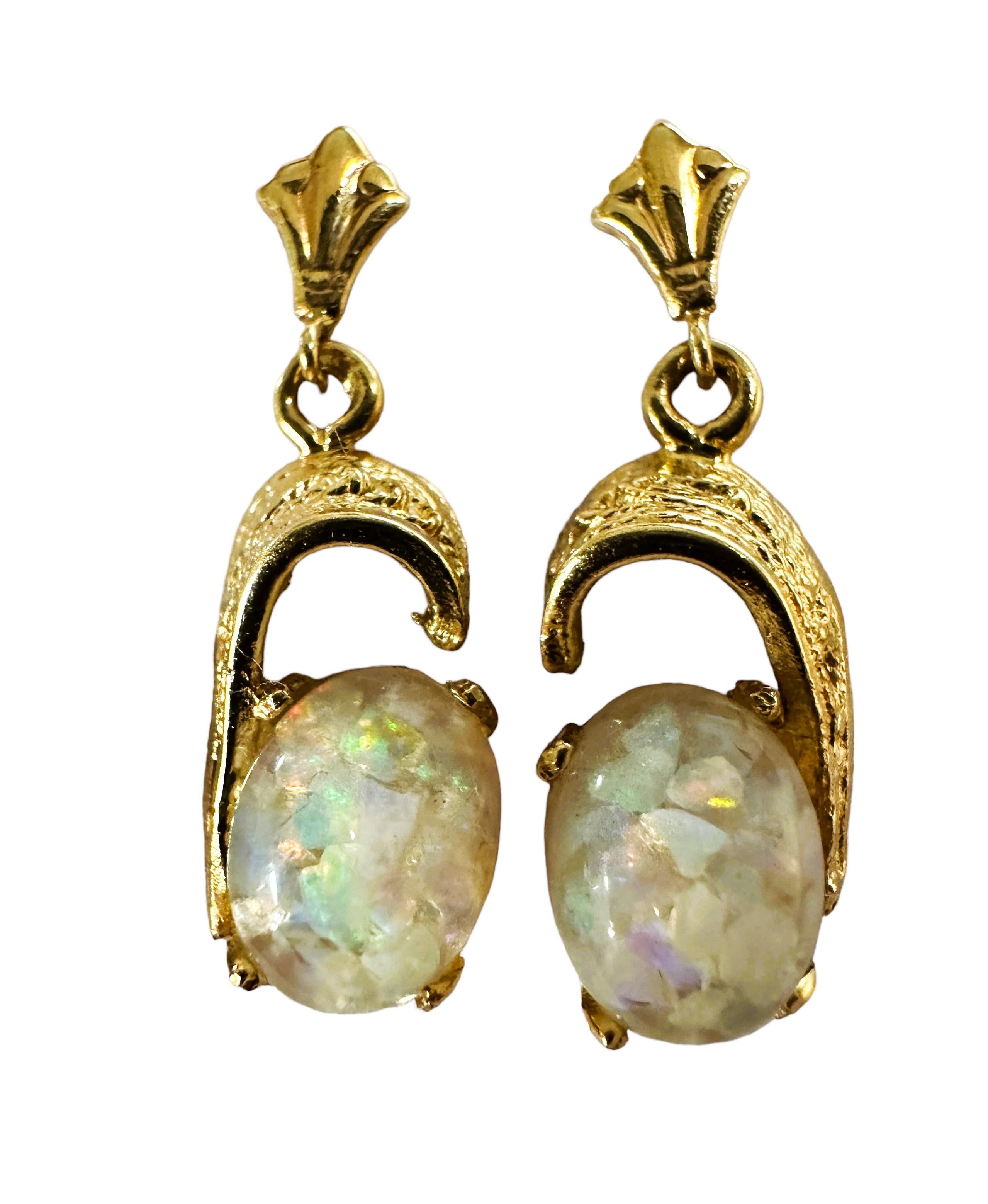 Vintage 14K Yellow Gold Opal Post Drop Earrings For Sale 2