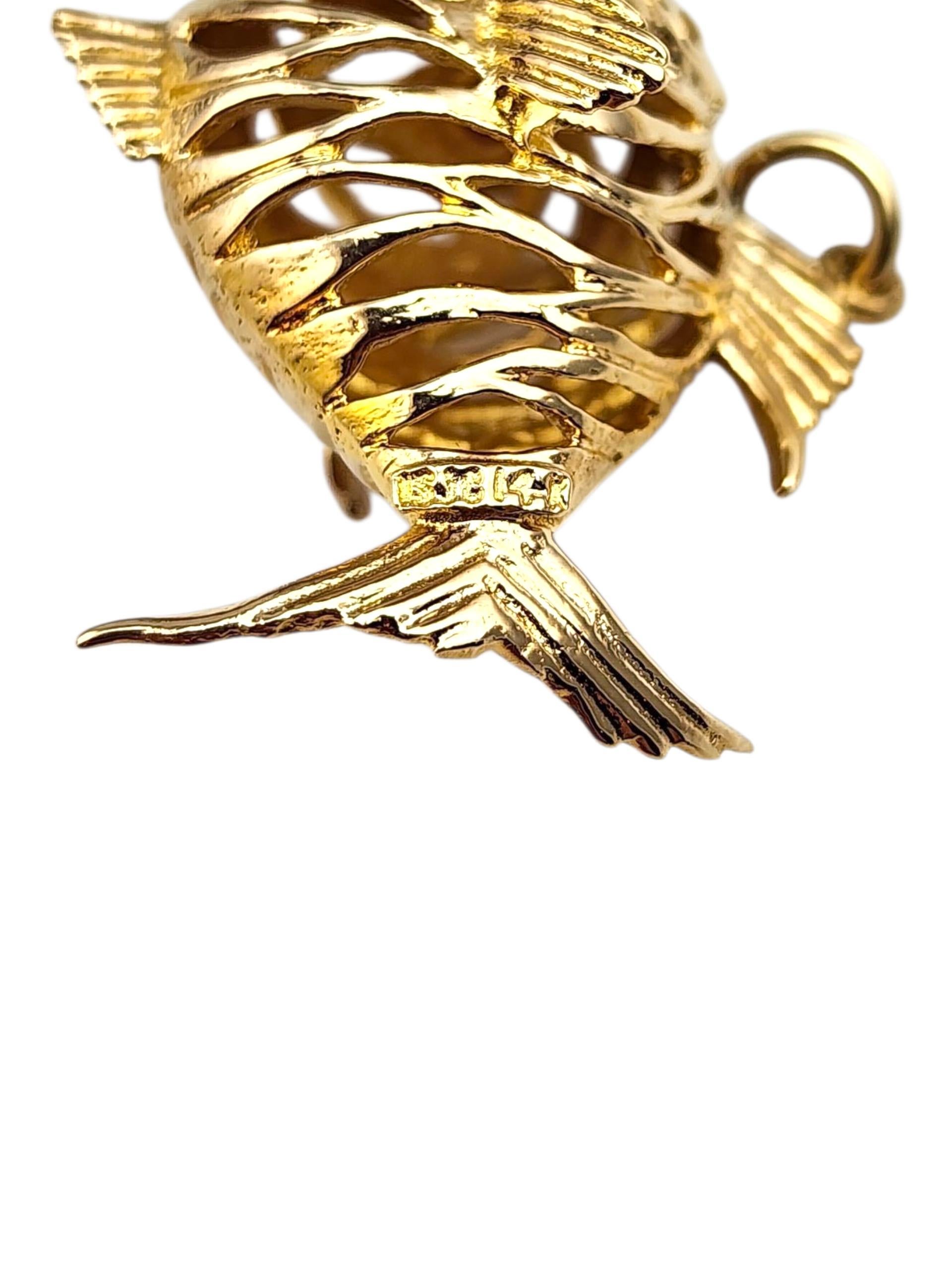 Charm a forma di pesce gonfio in oro giallo 14K #22365 in vendita 3