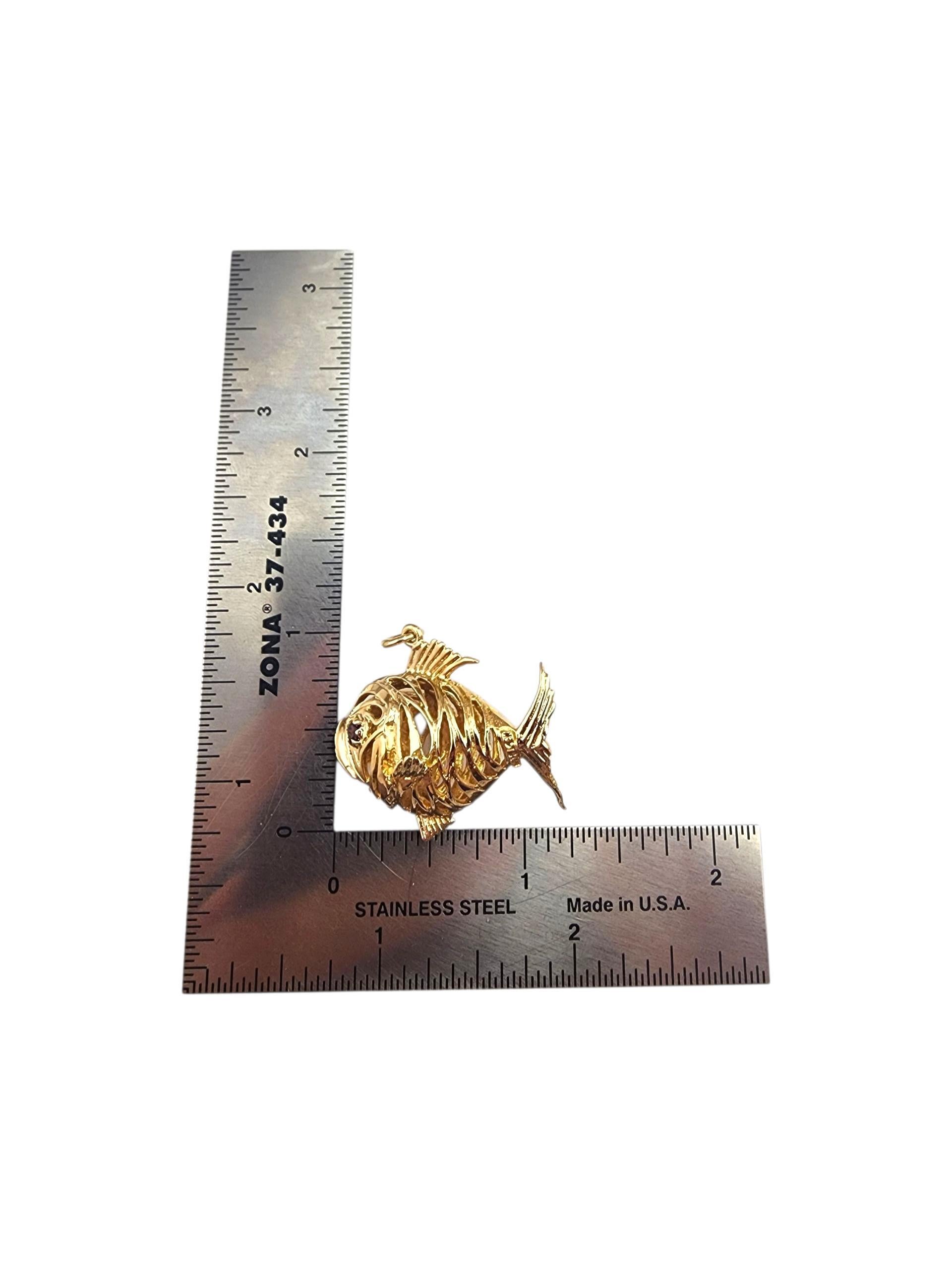 Charm a forma di pesce gonfio in oro giallo 14K #22365 in vendita 4